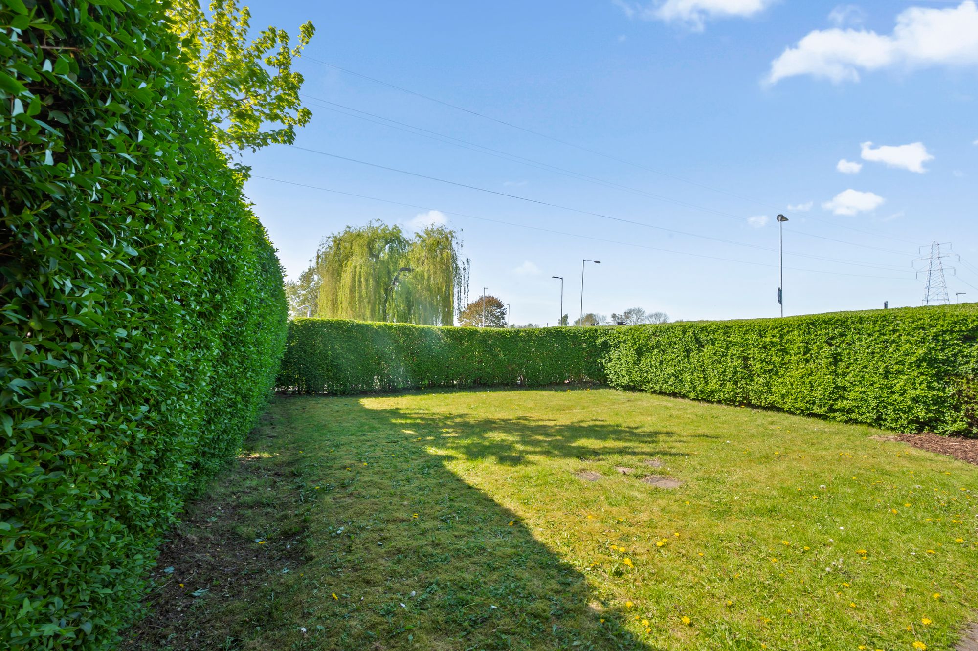 Manchester Road, Woolston, WA1