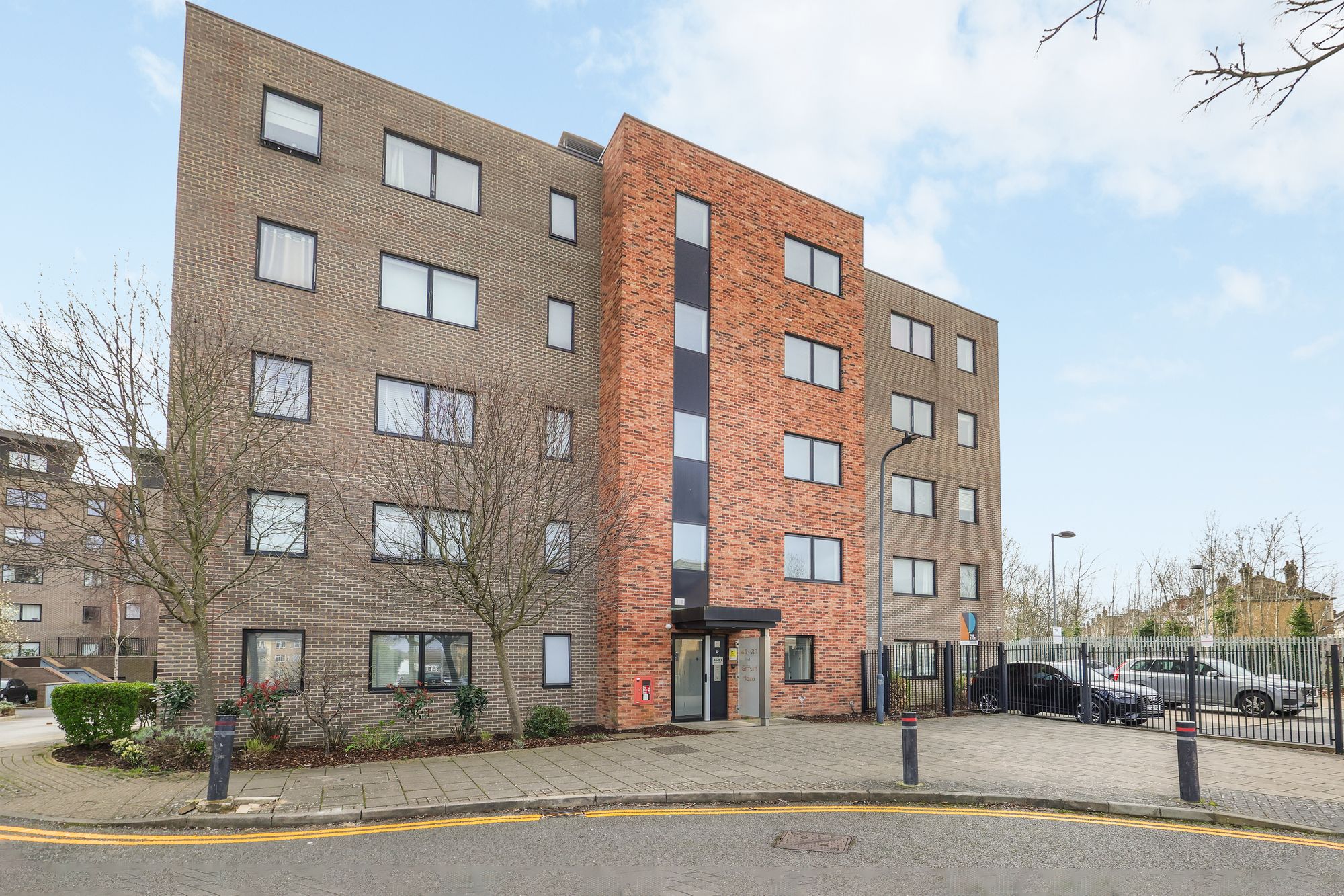 Gifford Road, London, NW10