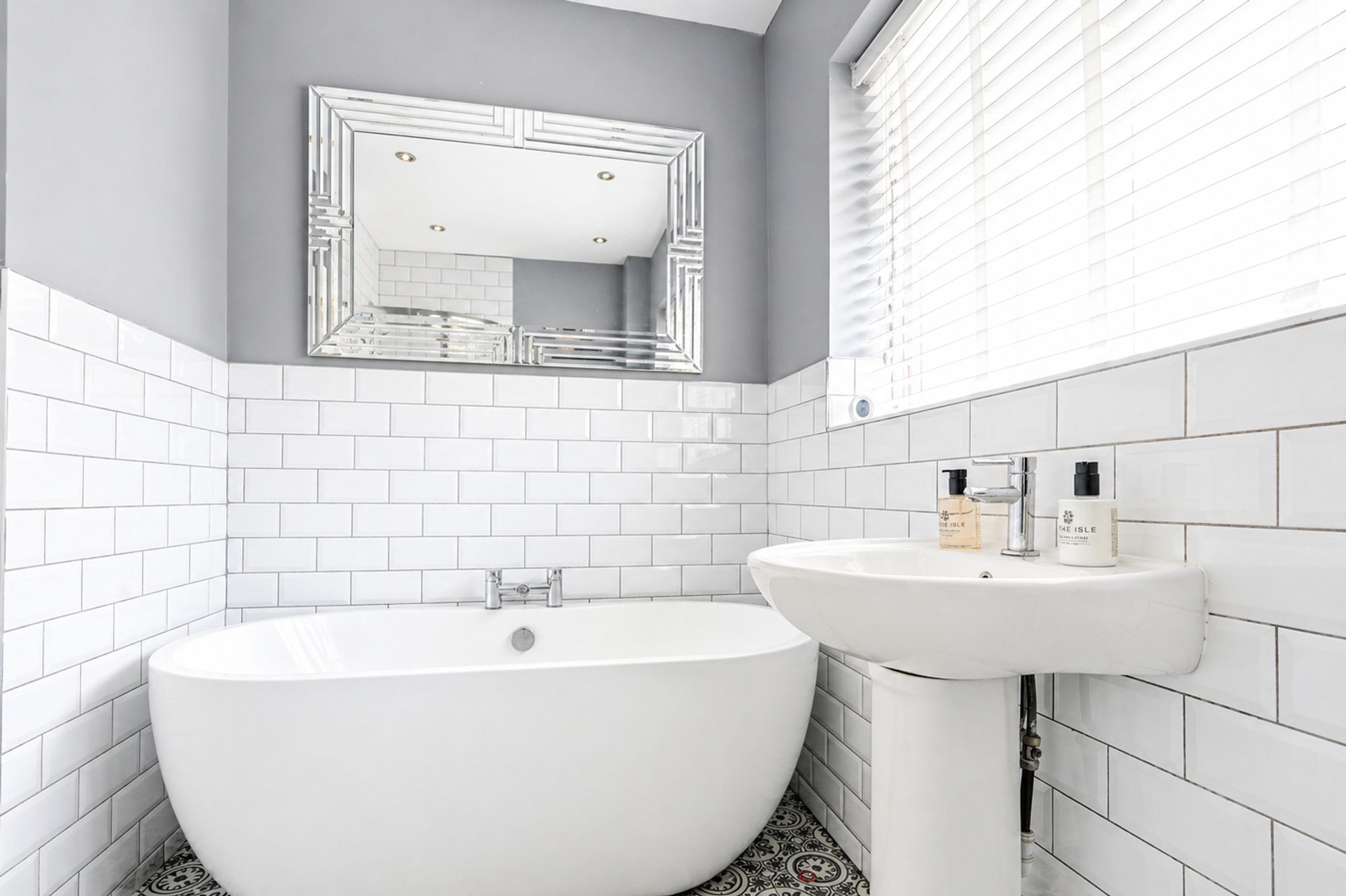 b783fa51-b842-44cc-a9c5-d35c0f7258a5