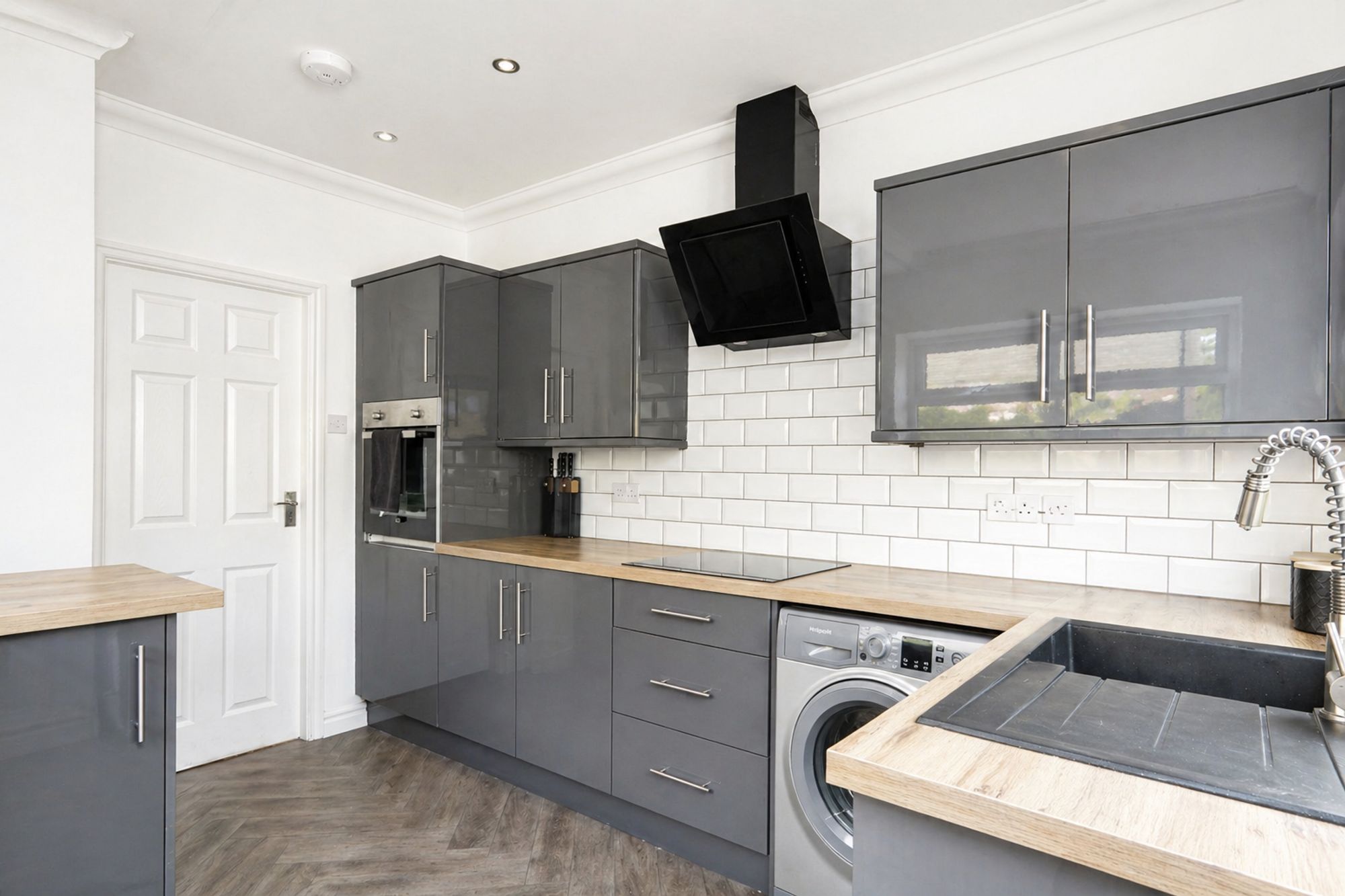 b6c67e08-203f-4243-9847-69d66e2fa605