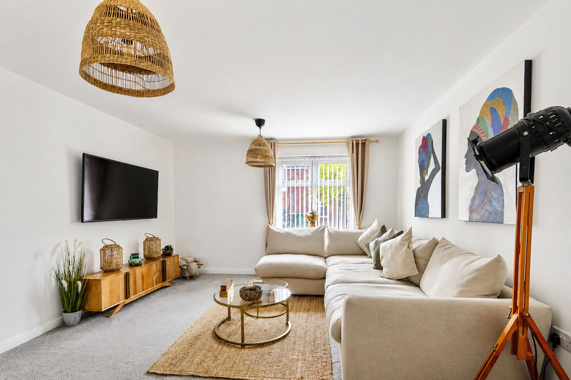 c52e3ac1-d6bc-41aa-804d-68df42a8d059