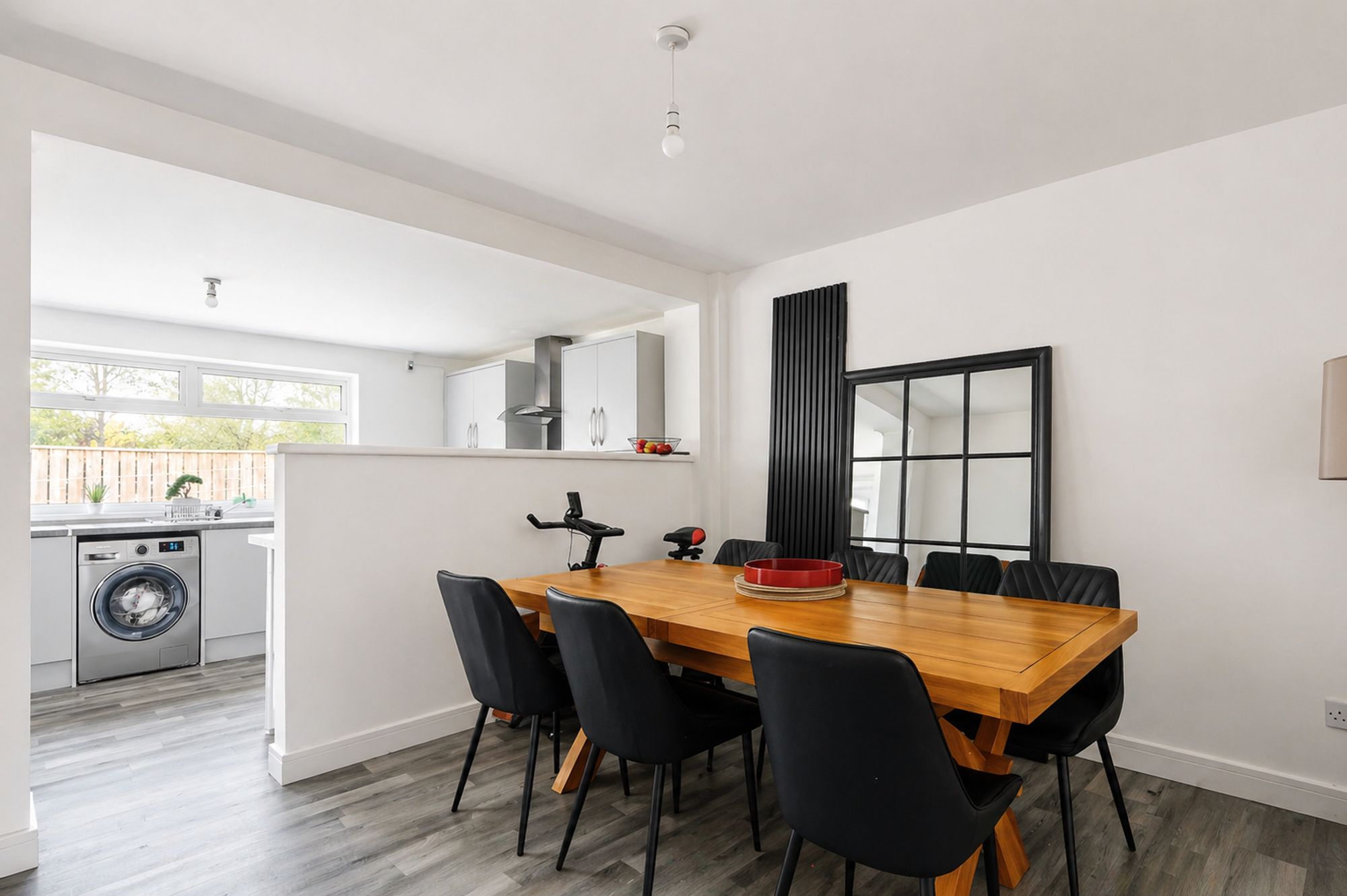 09294d94-09cd-4ebf-bfda-3e5bea6f0f75