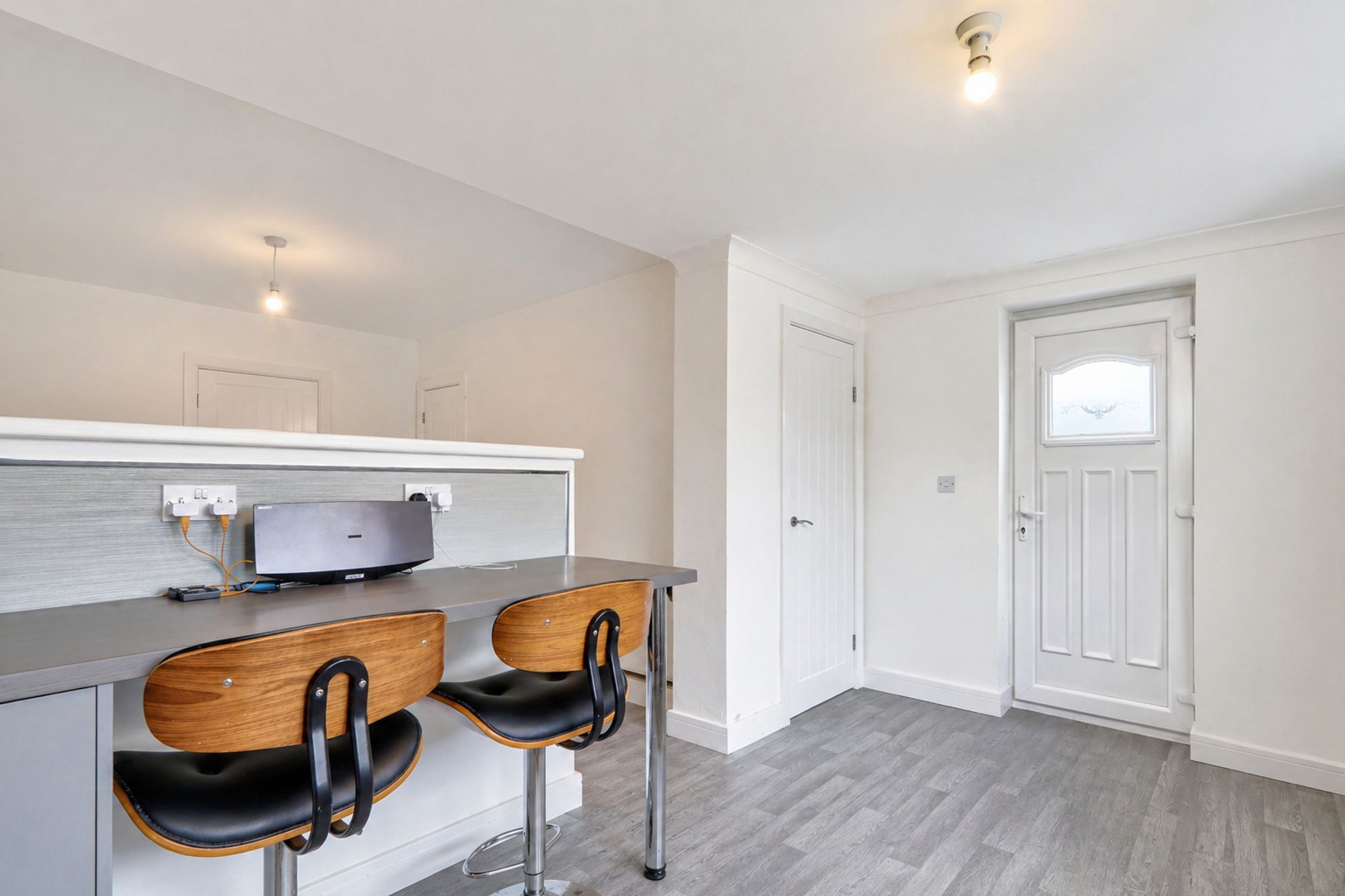 efe31cca-33da-4e09-81b6-3957a1192d7c