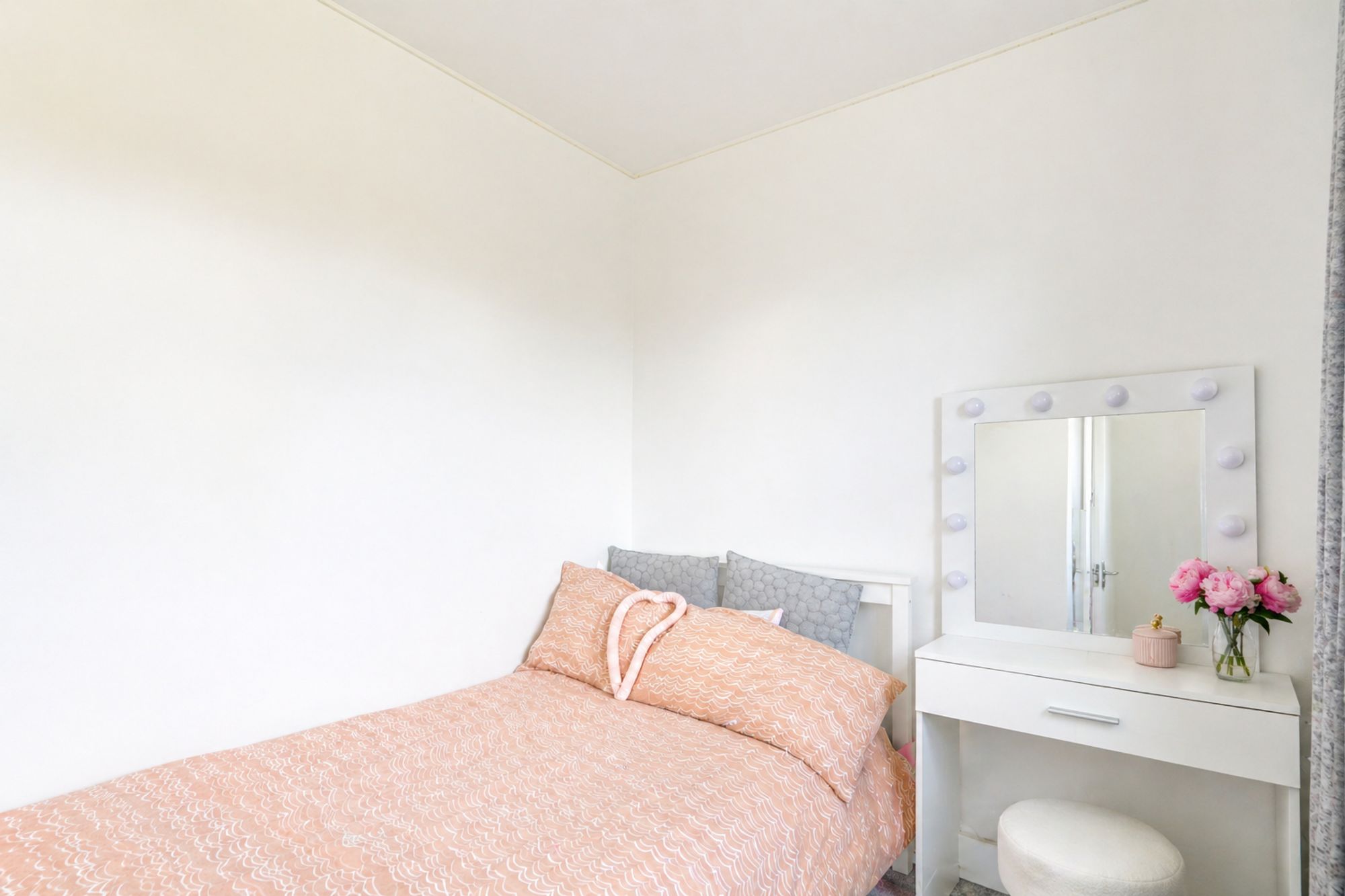 ce246a17-fd8f-4626-a4a5-a1bce832724f