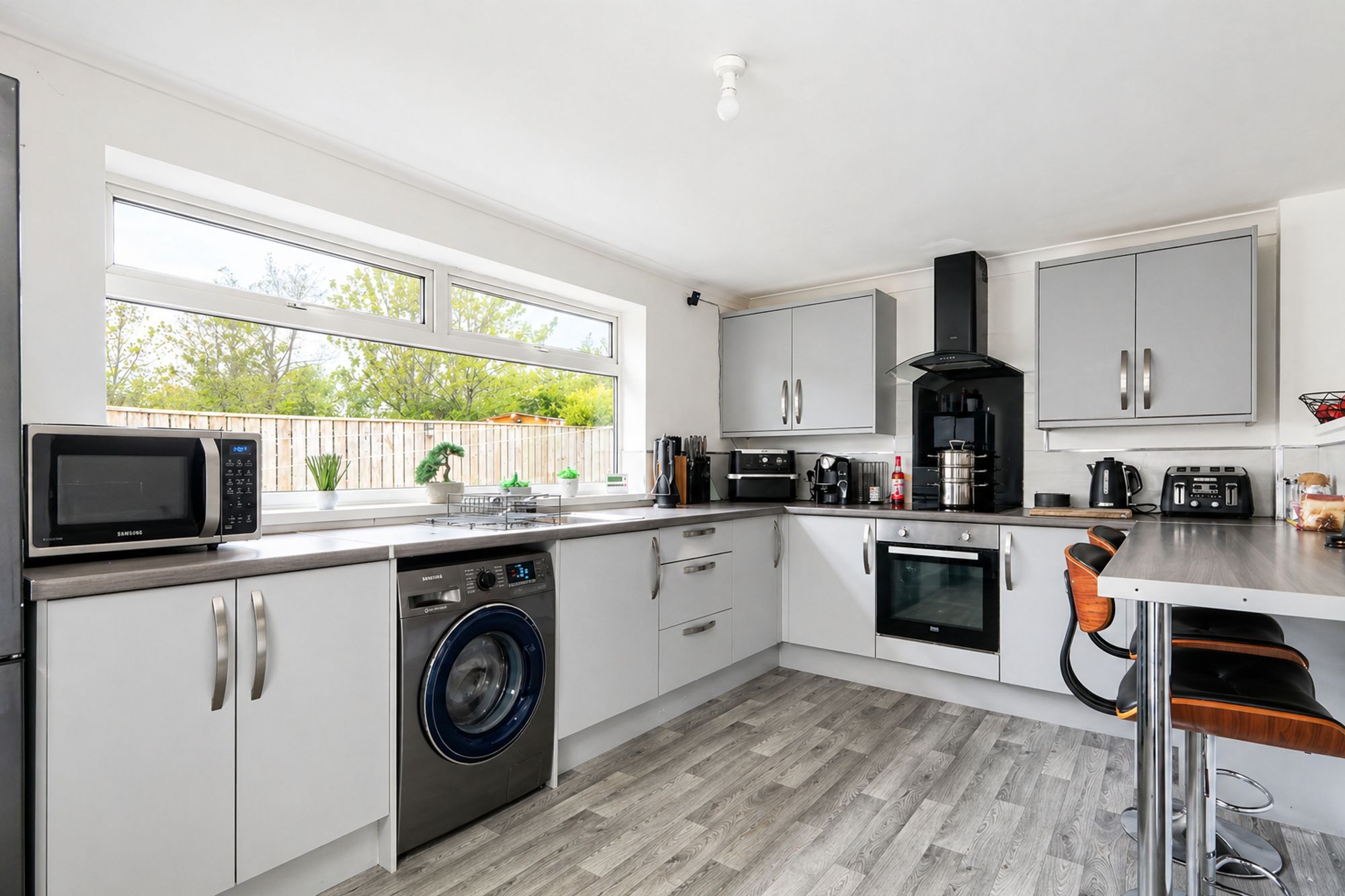 f42717bb-588b-46b0-80d8-9155efaa1a12