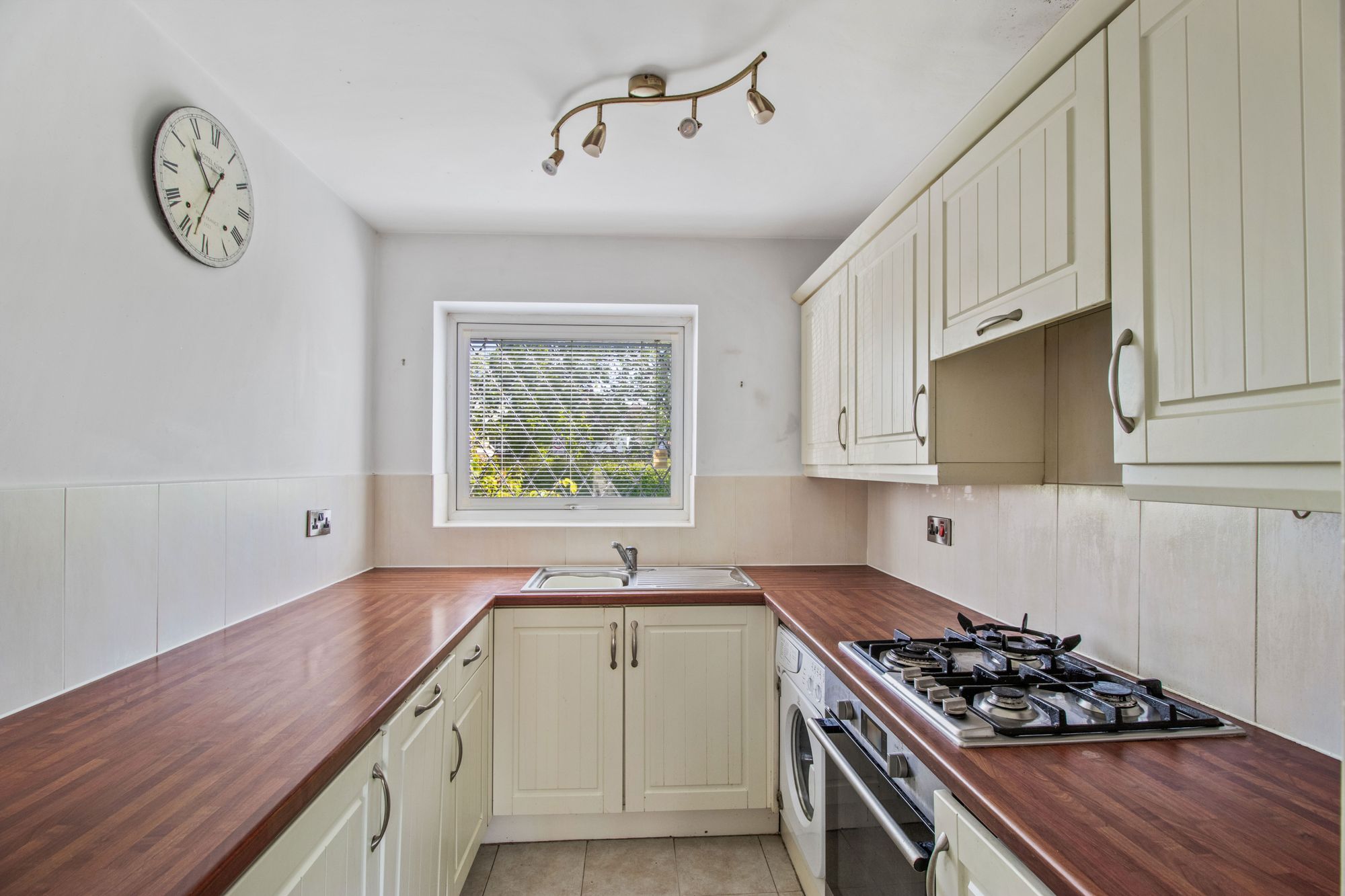 Woodford Close, Thelwall, WA4