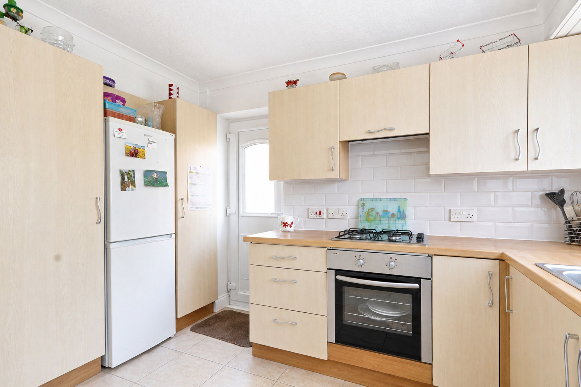 311f930d-012b-4e0a-8e9b-1e0d1e381171