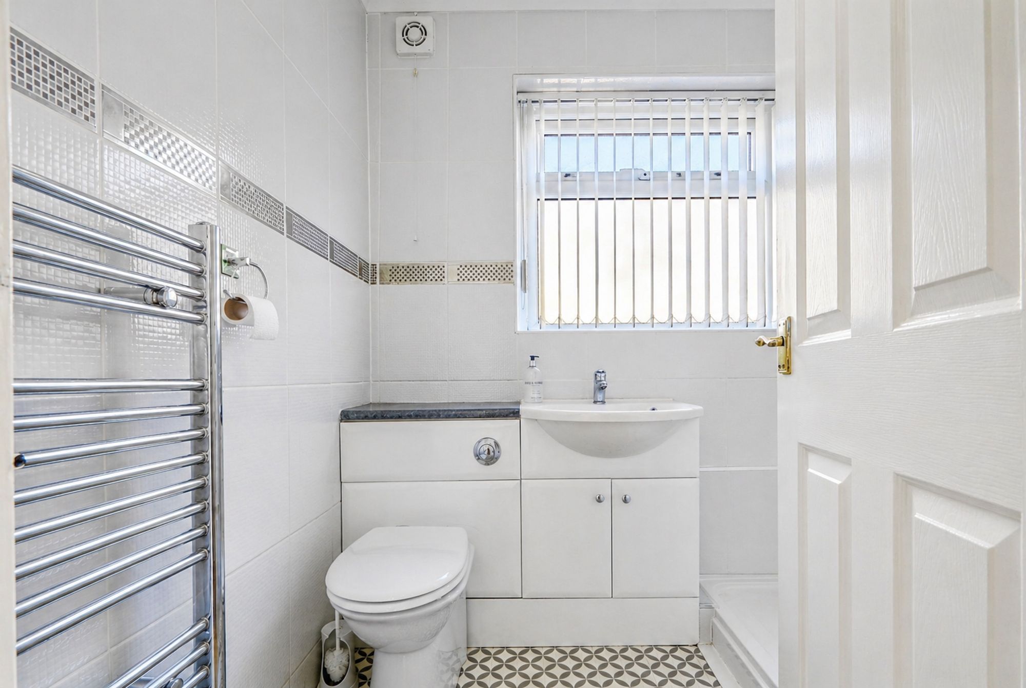 e5d22a64-6d6a-4f1b-b98a-7378a9edd414