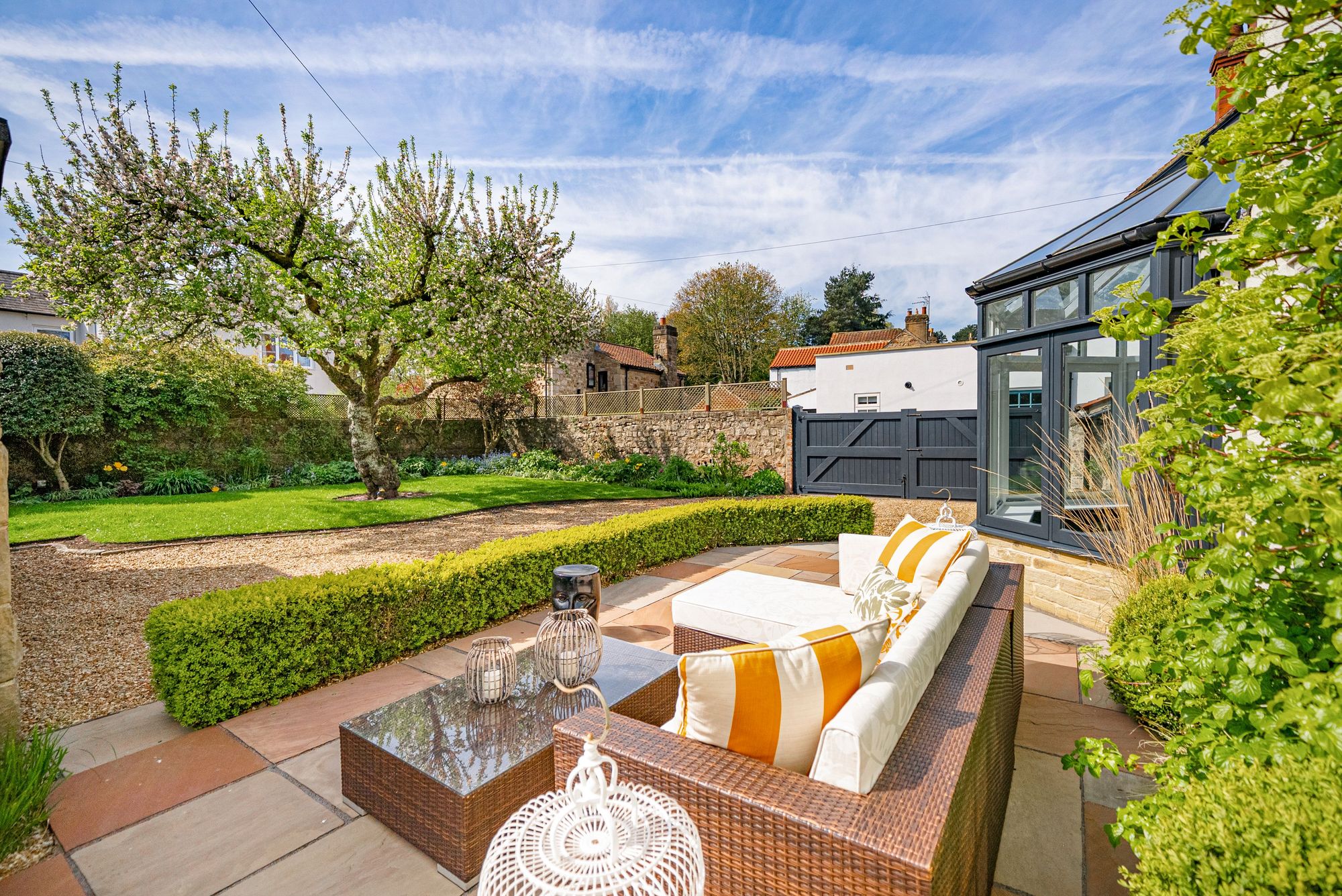 Burton Leonard, Harrogate, HG3