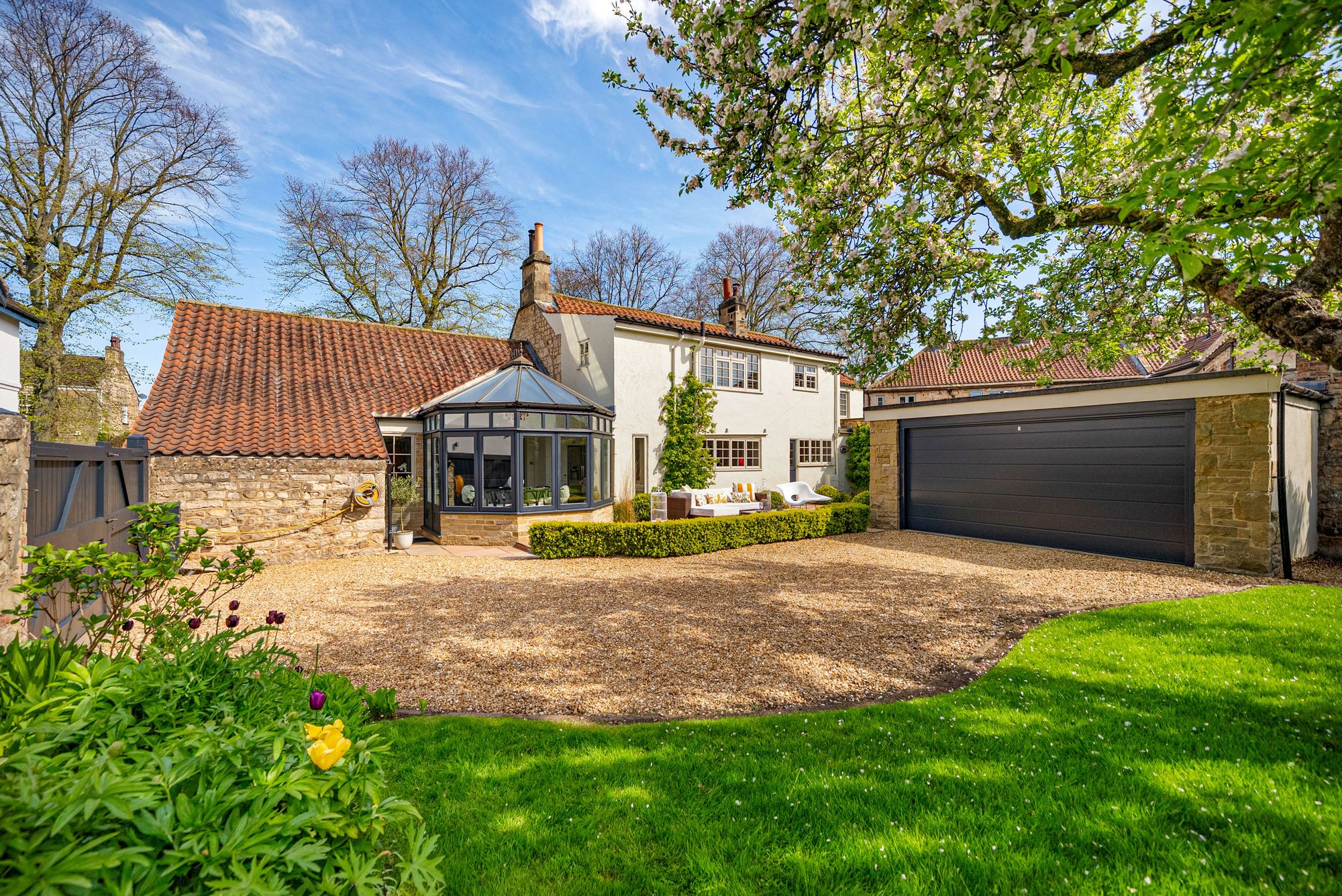 Burton Leonard, Harrogate, HG3