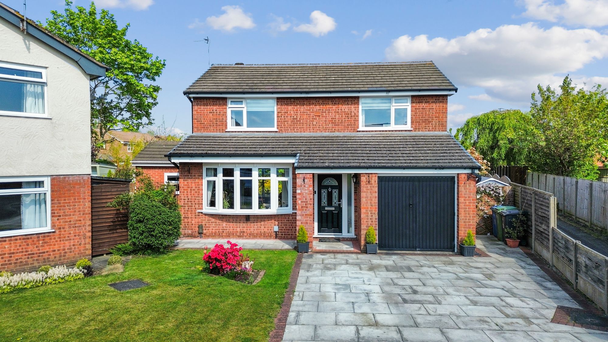 Shropshire Close, Woolston, WA1