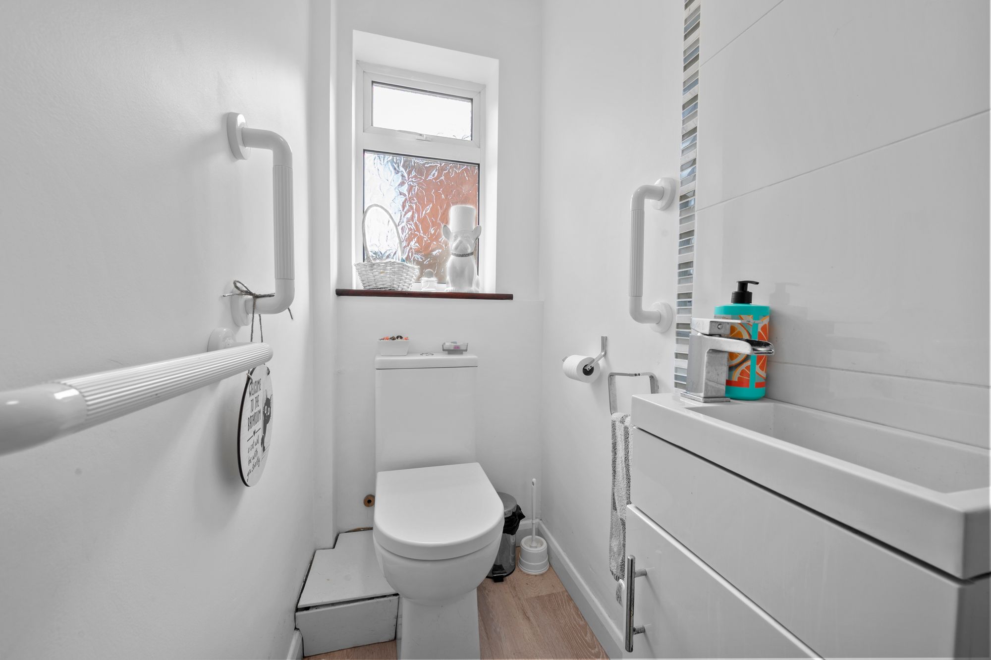 Shropshire Close, Woolston, WA1