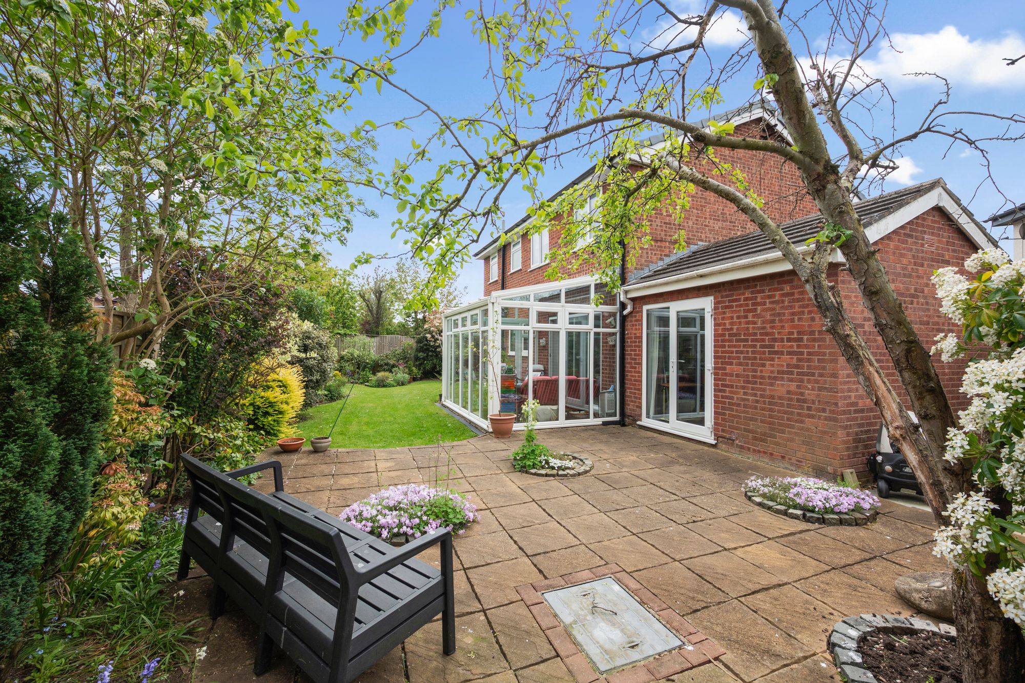 Shropshire Close, Woolston, WA1