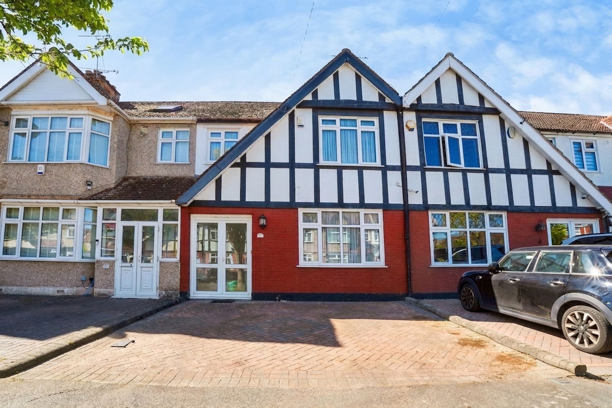 Denham Drive, Ilford, IG2