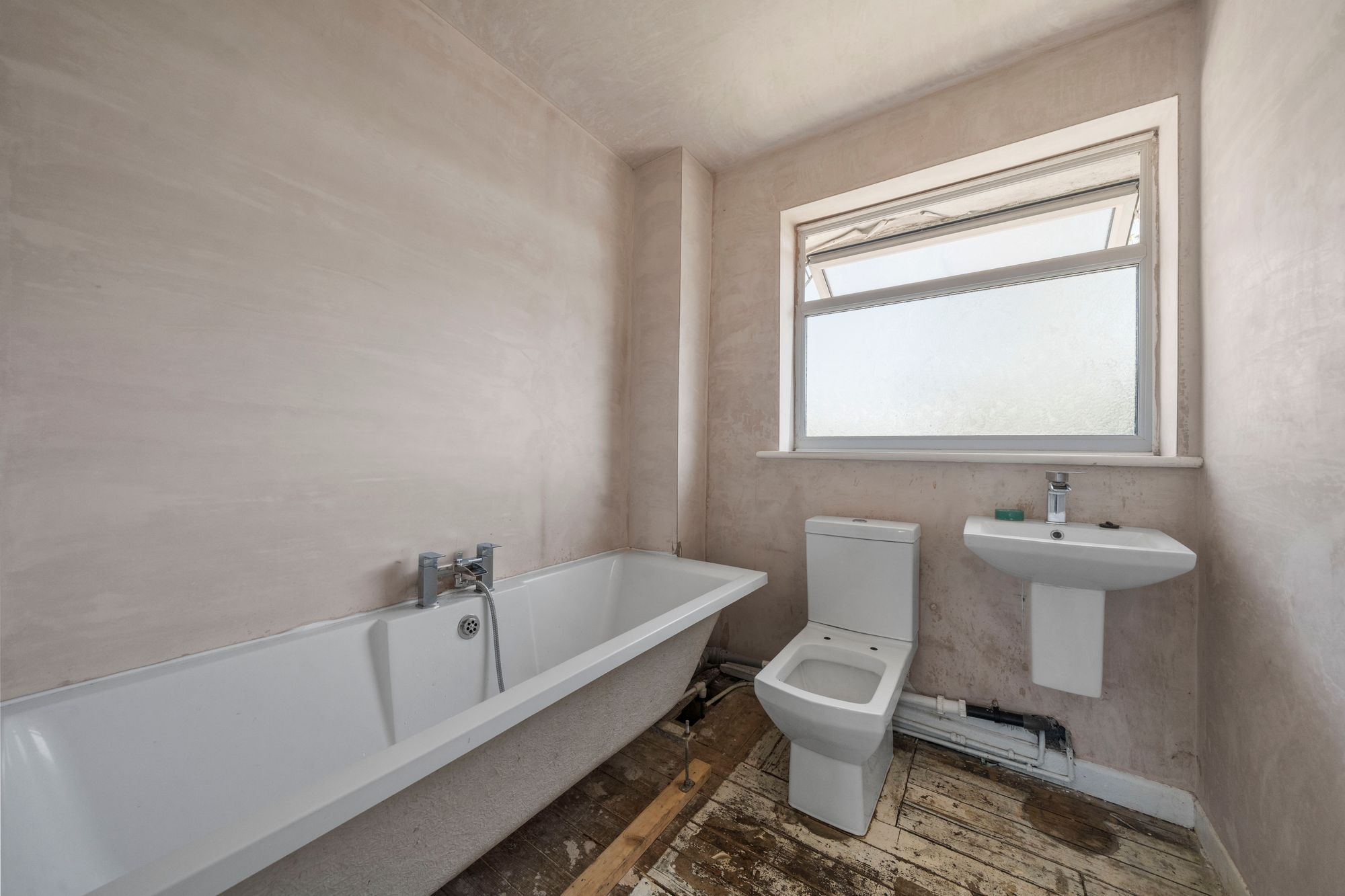 Monmouth Crescent, Ashton-In-Makerfield, WN4