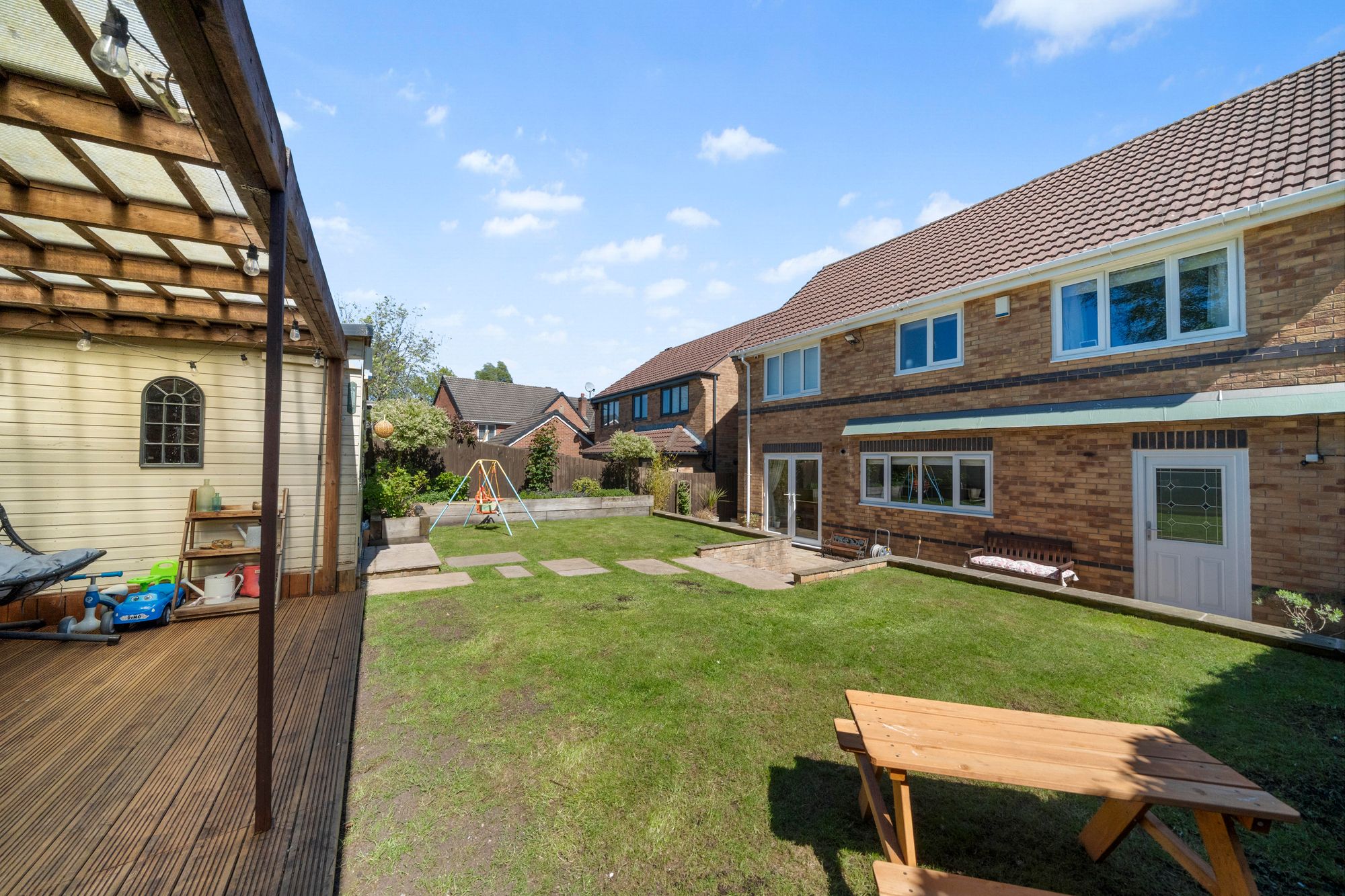 Kielder Close, Wigan