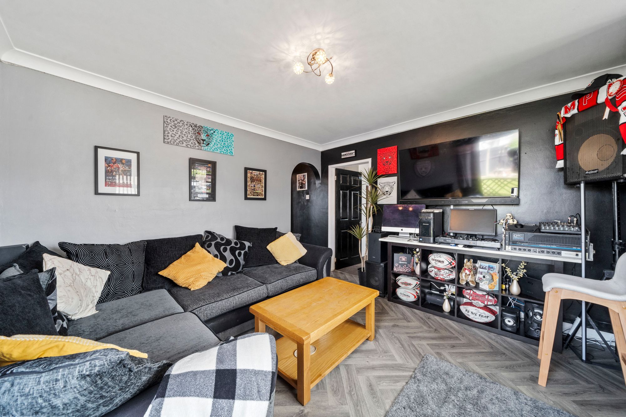 Milldale Road, Leigh, WN7