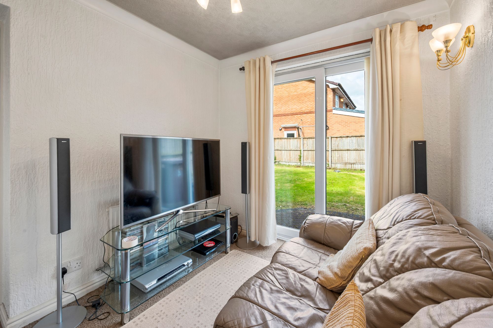 Pintail Close, St. Helens