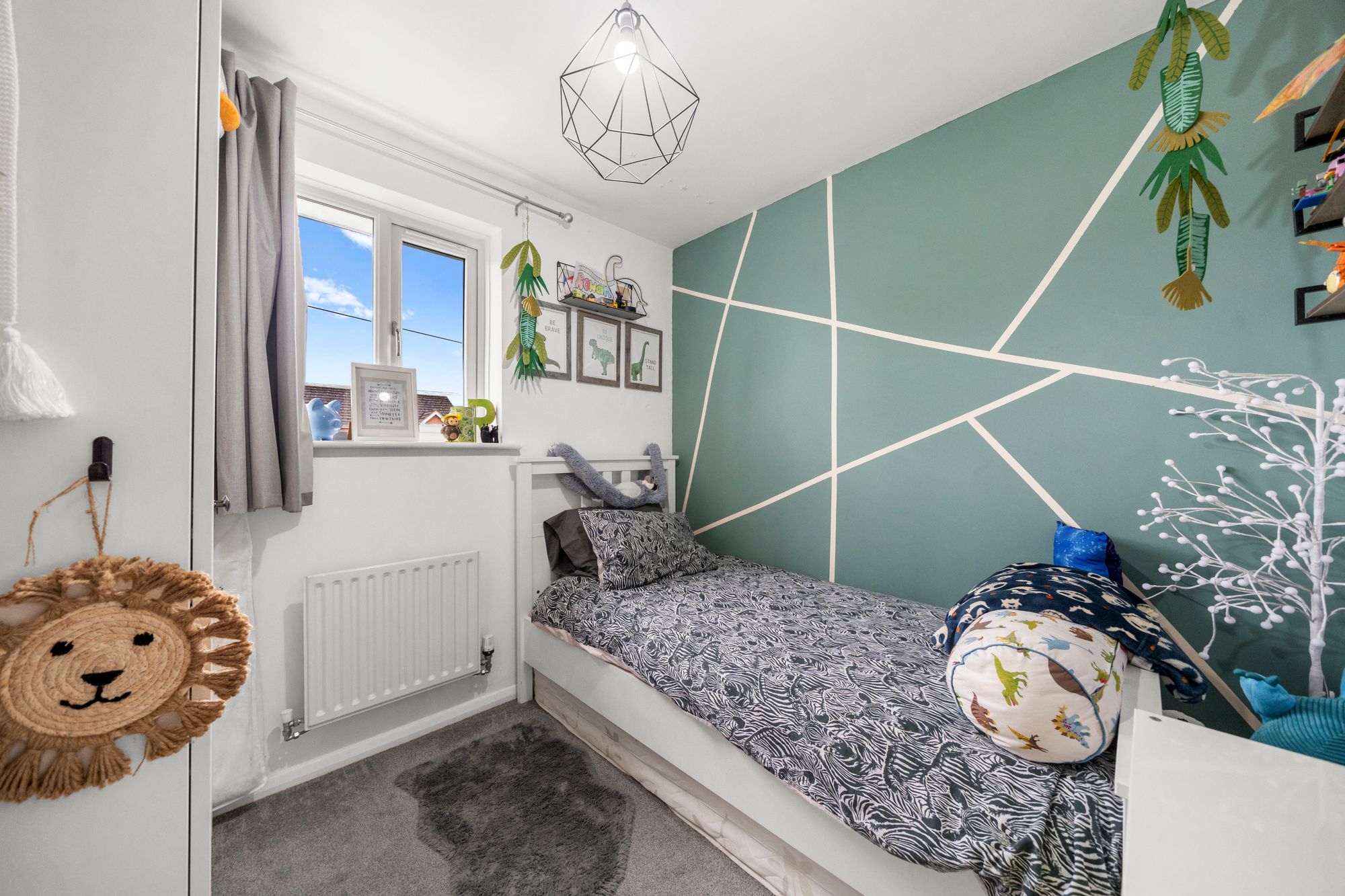 Latham Avenue, Newton-Le-Willows