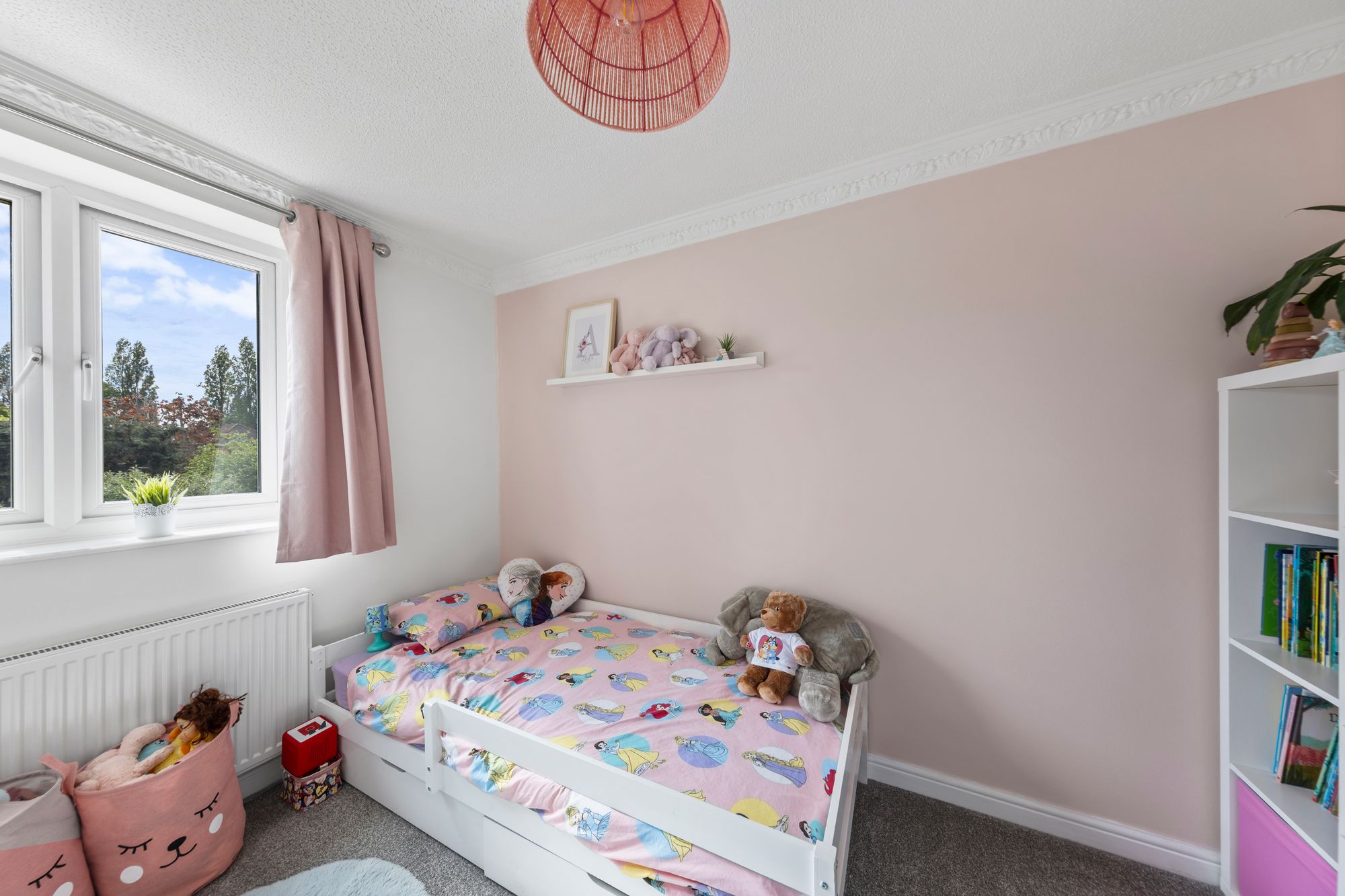Oban Grove, Warrington
