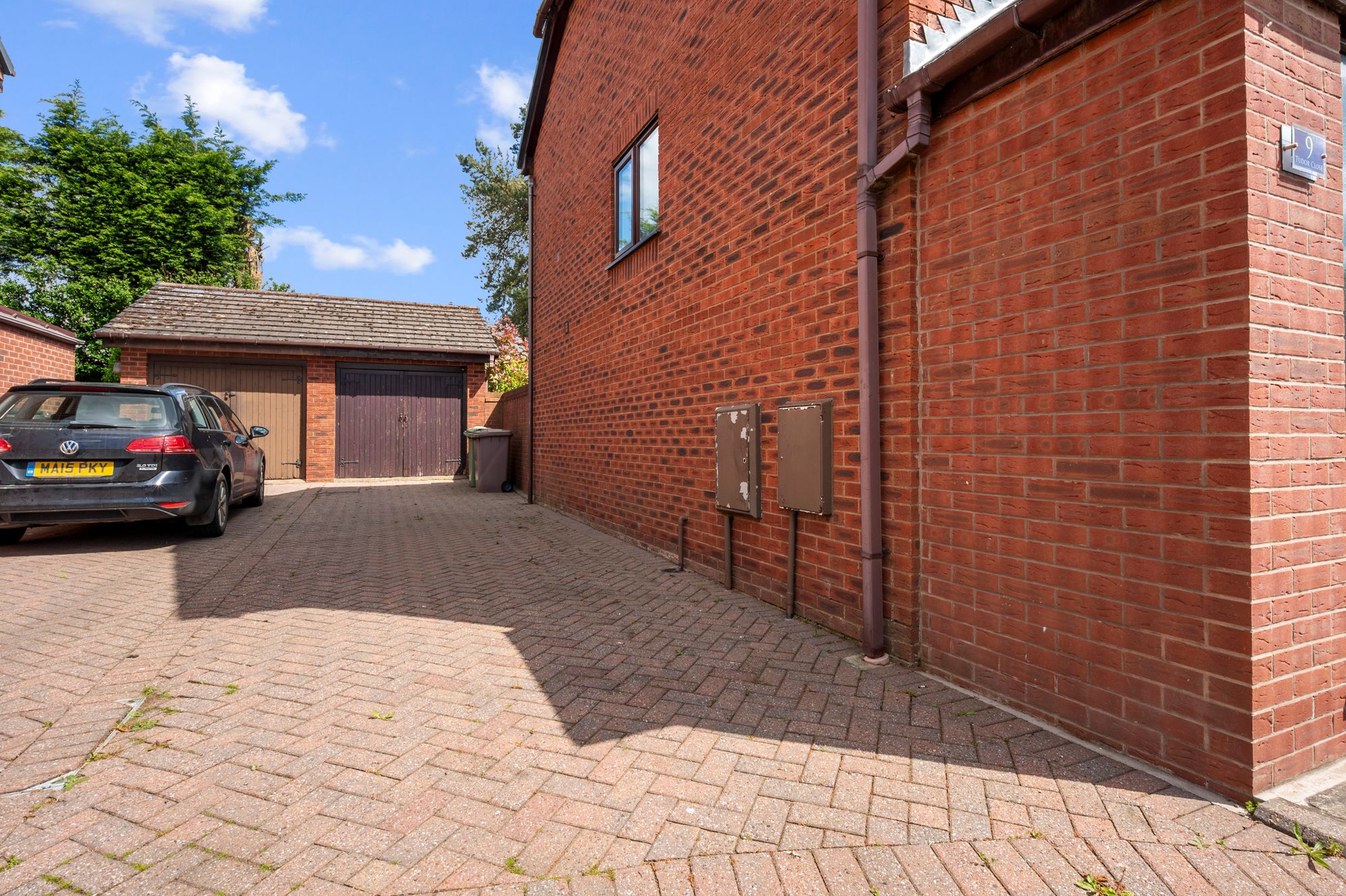 Tudor Close, St. Helens