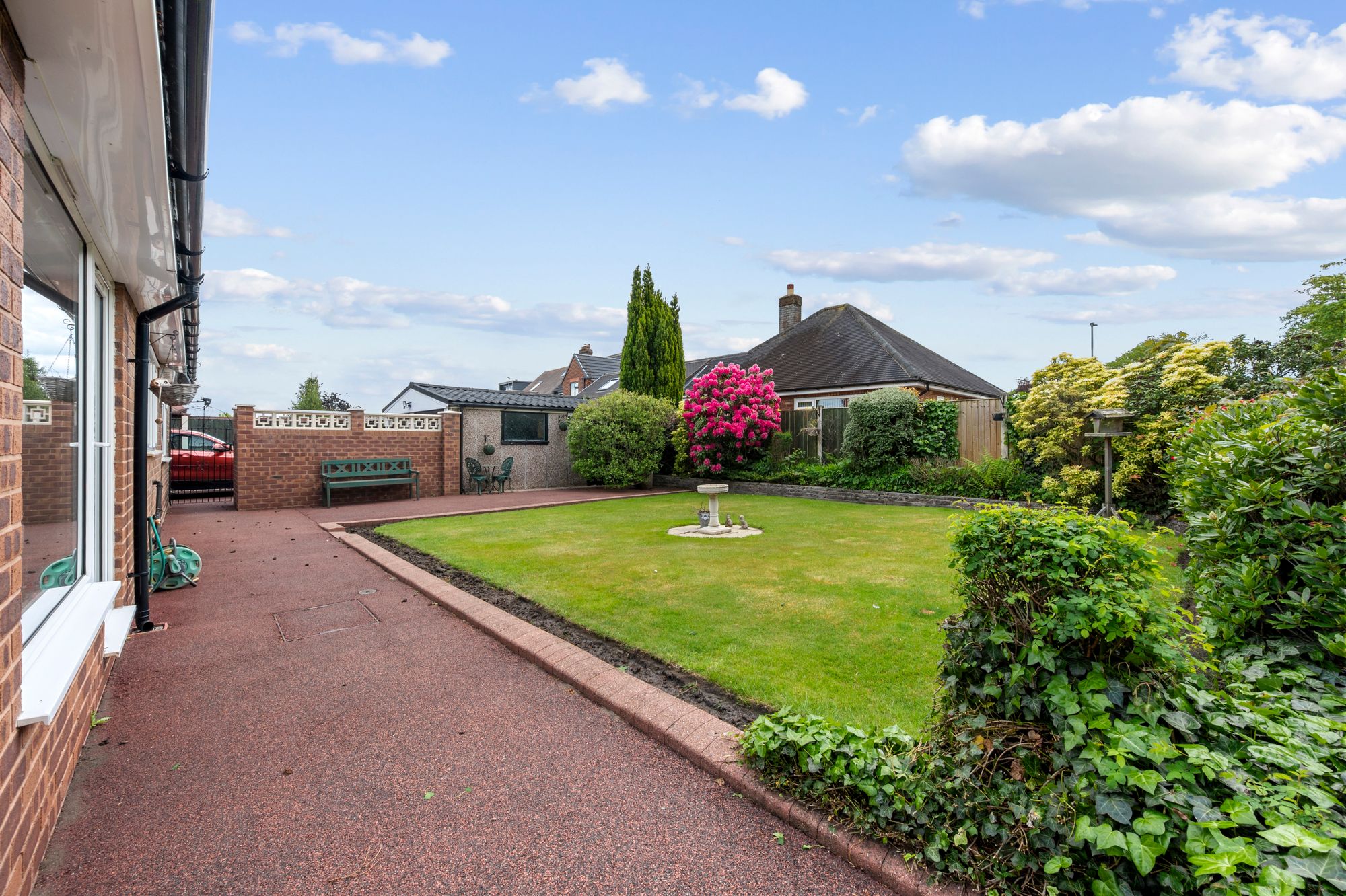 Oak Tree Road, St. Helens