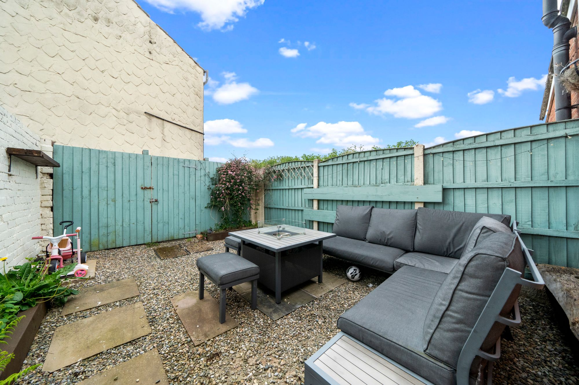 Sandy Lane, Lowton, WA3