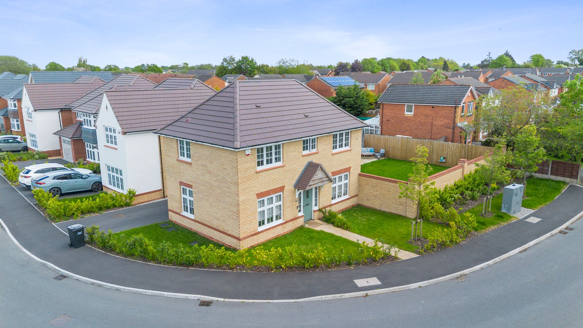Bainbridge Avenue, Lowton, WA3