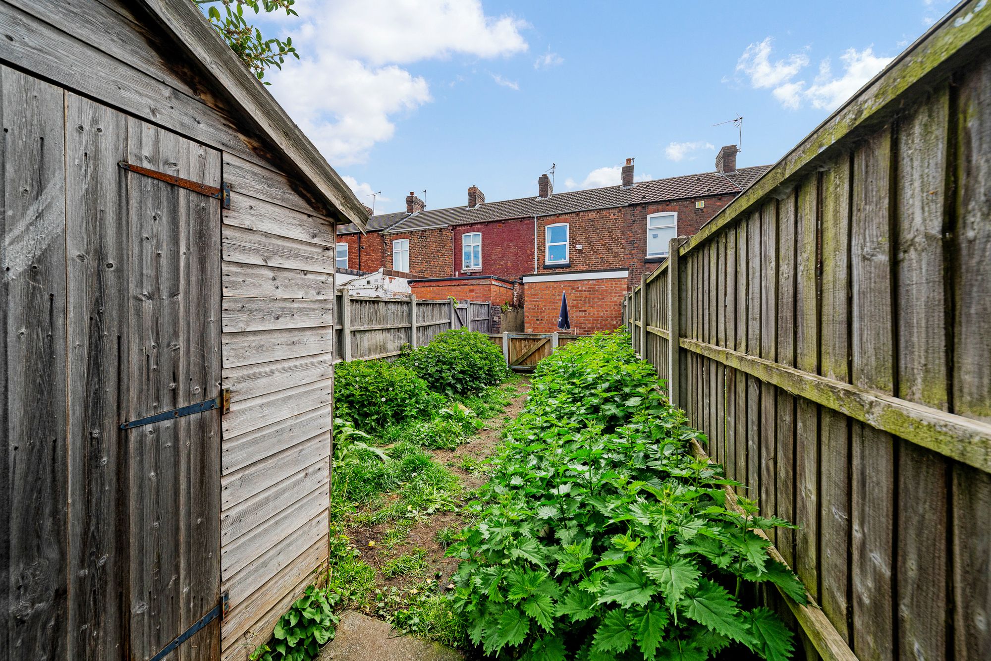 Hale Road, Widnes