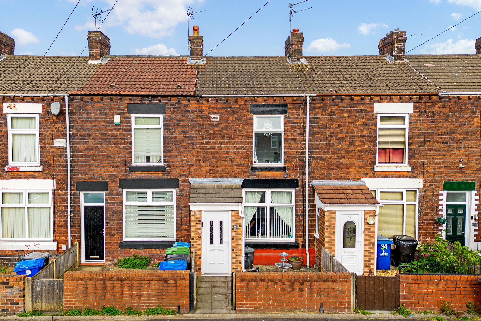 Hale Road, Widnes, WA8