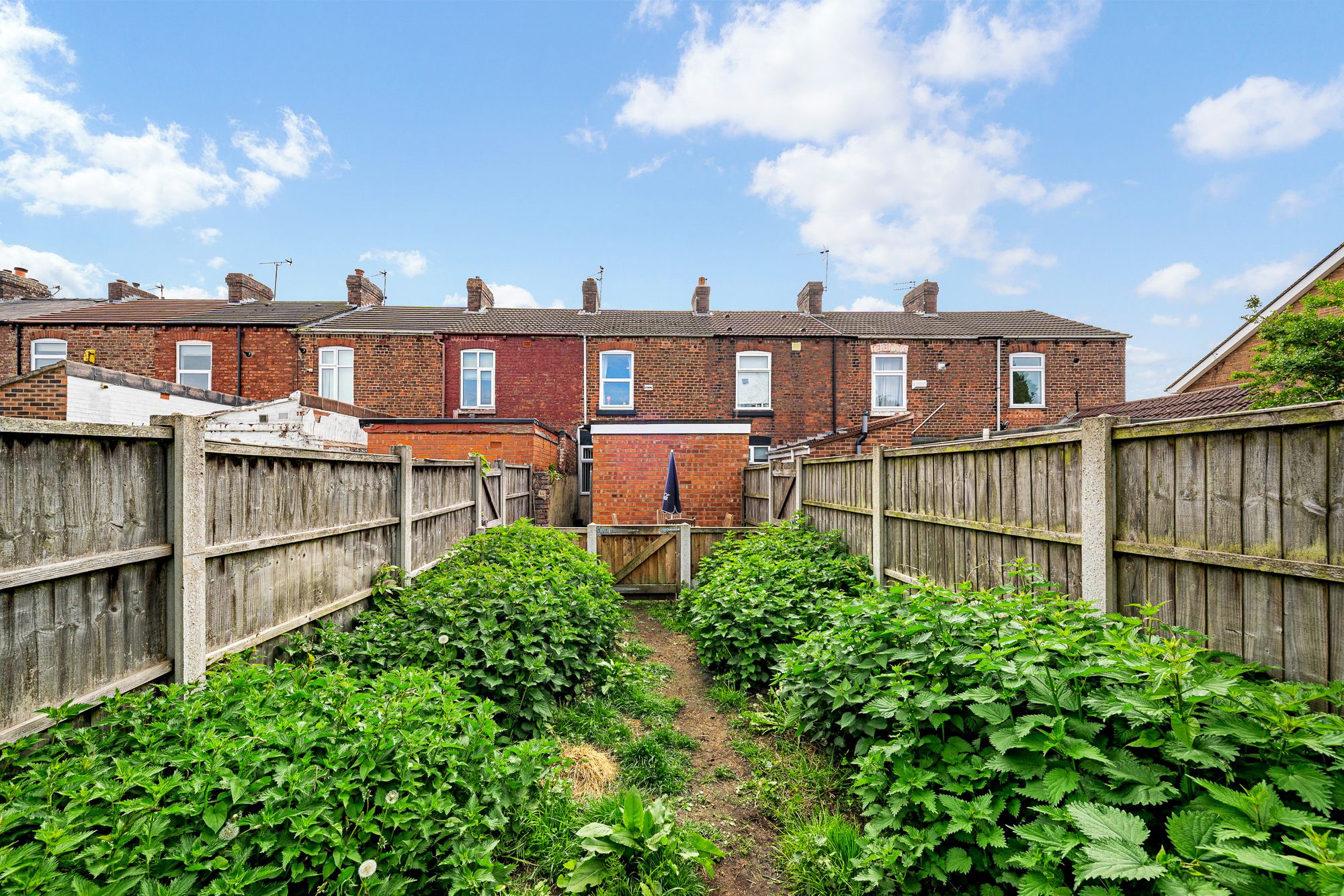 Hale Road, Widnes