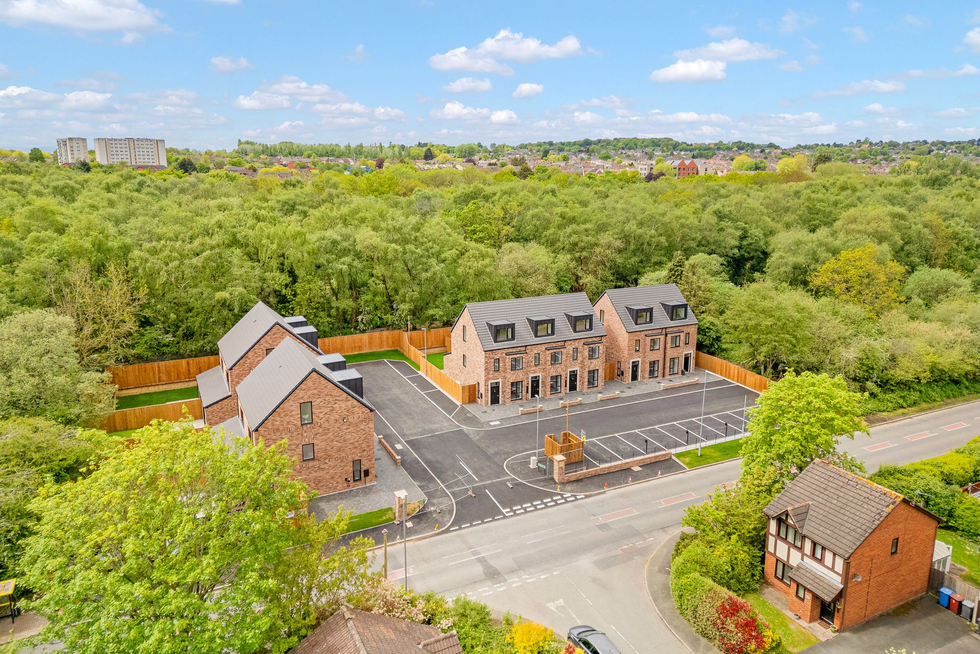 The Dales, Okell Drive, L26