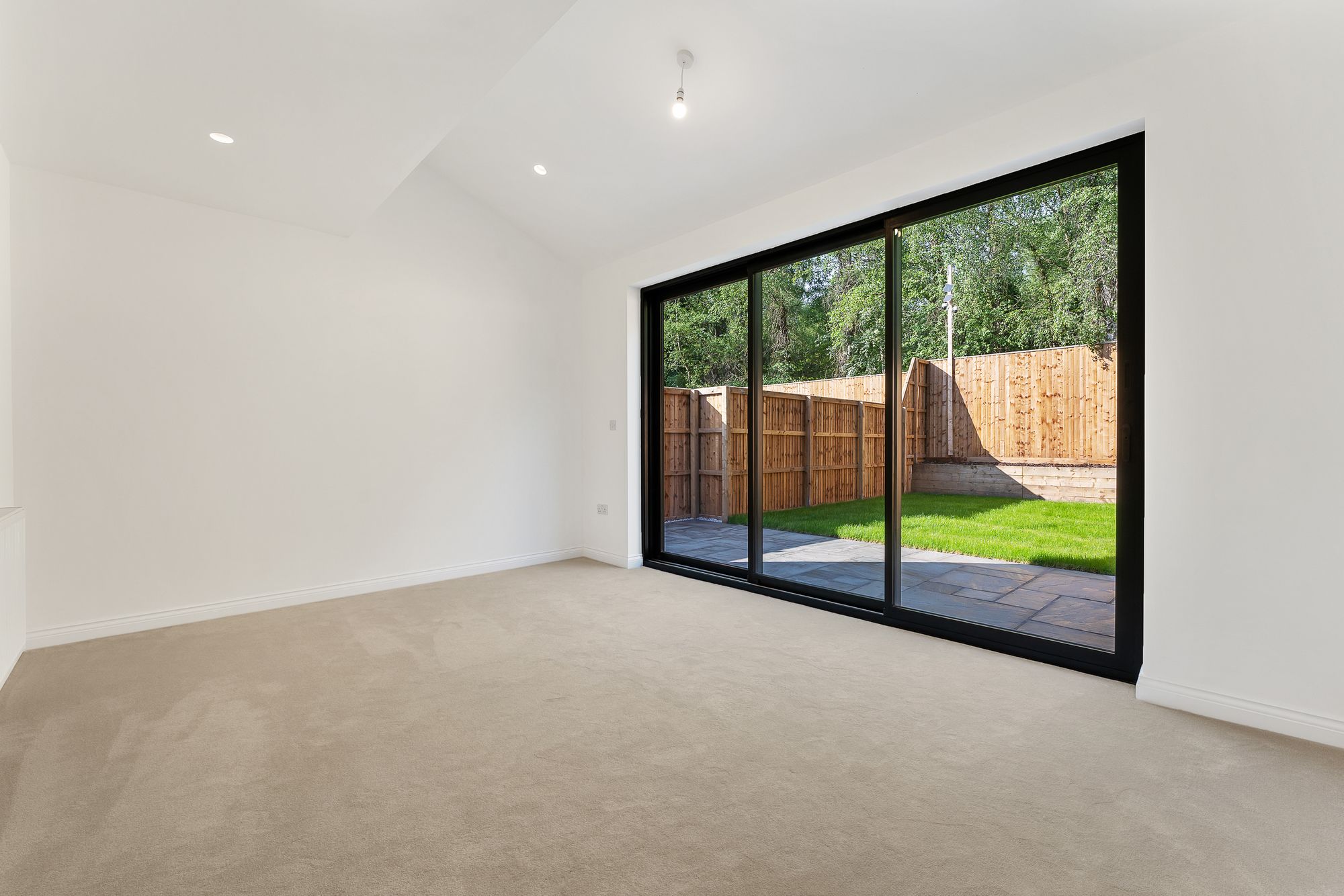 The Dales, Okell Drive, L26