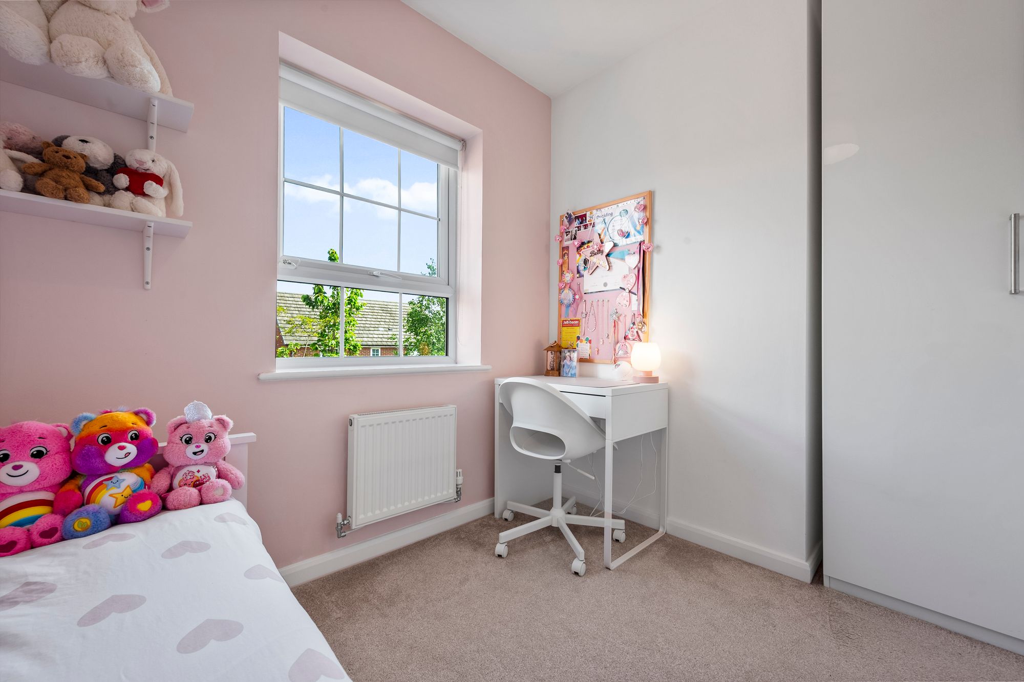 Maysville Close, Warrington