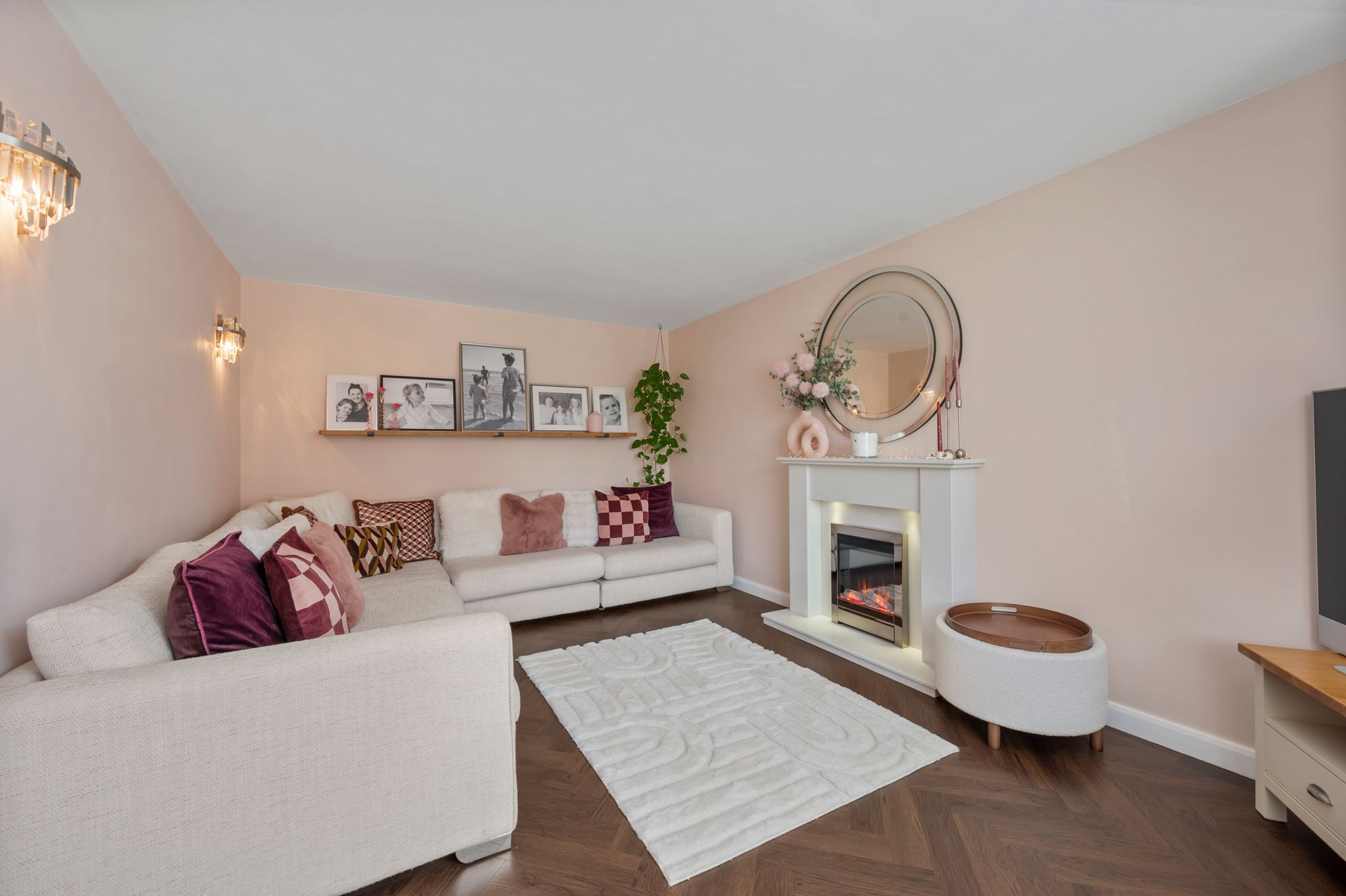 Maysville Close, Warrington