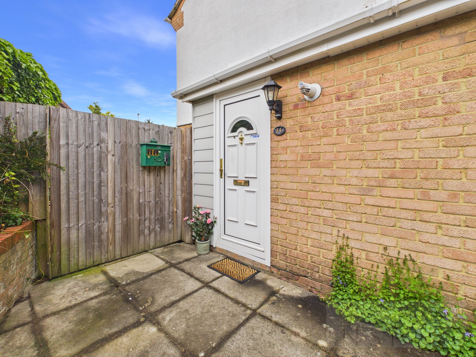 Image for property: c37eb409-273e-4023-8dfe-009470cad998