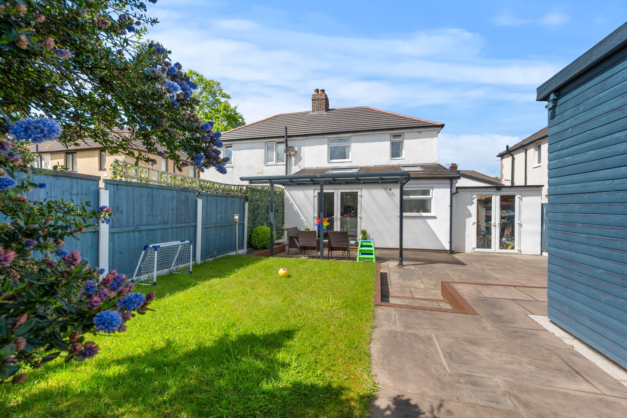 Dennis Avenue, St. Helens