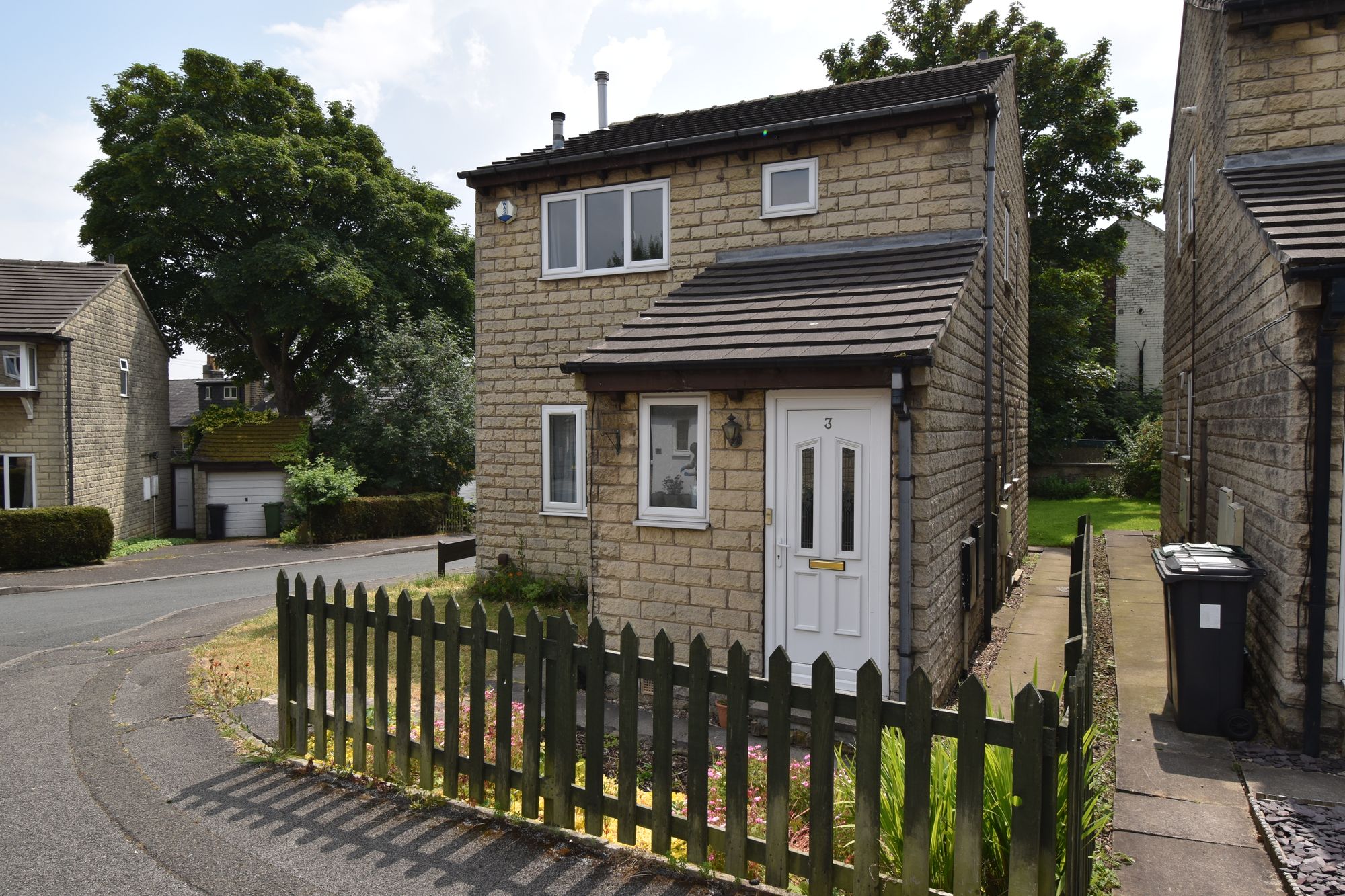 Portland Close, Lindley, HD3