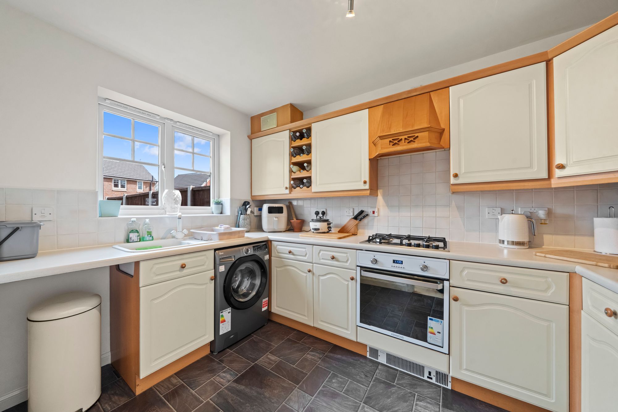 Langton Close, Newton-Le-Willows