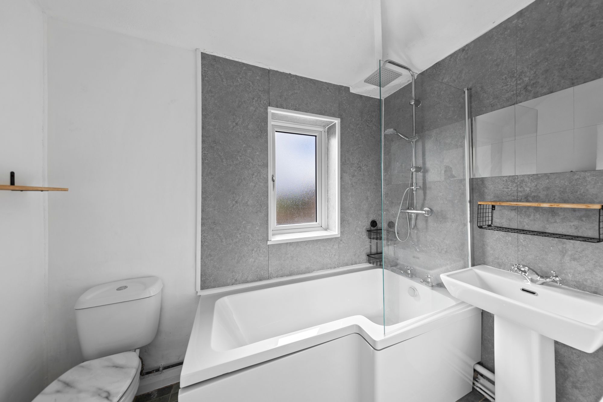 Grange Avenue, Warrington, WA4