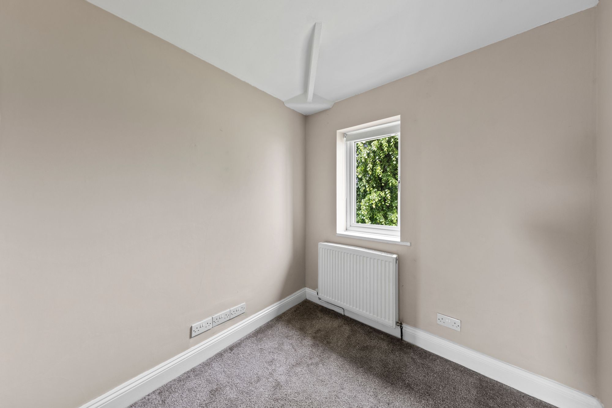 Grange Avenue, Warrington, WA4