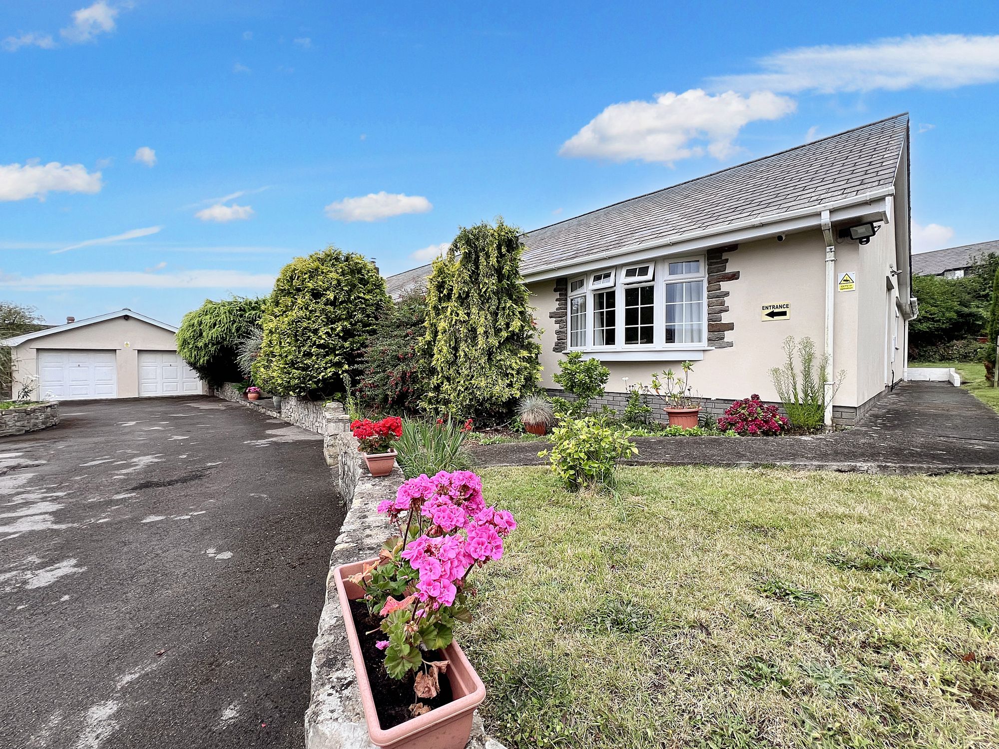 Brendon View Close, Rhoose, CF62