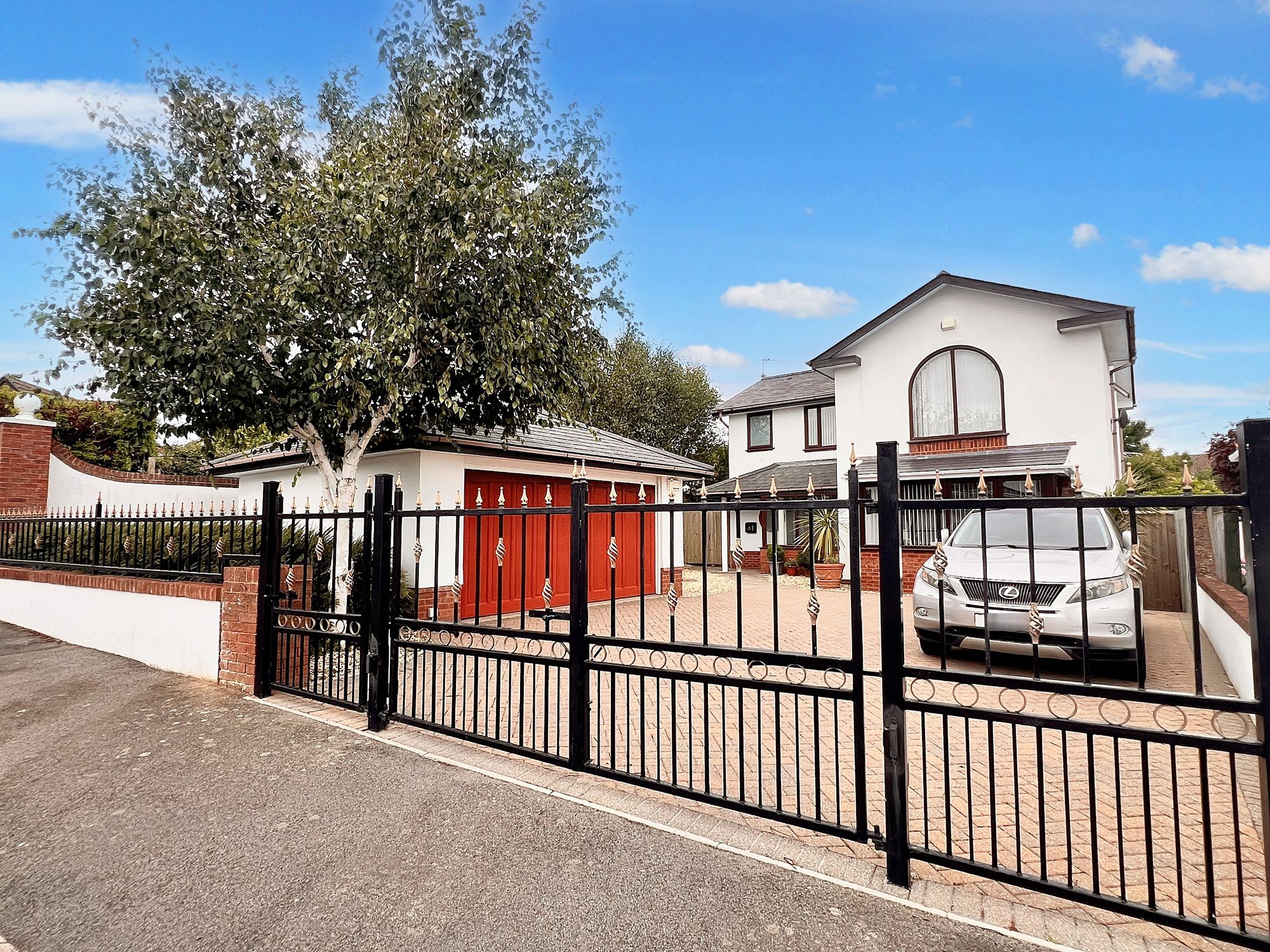 Lower Farm Court, Rhoose CF62