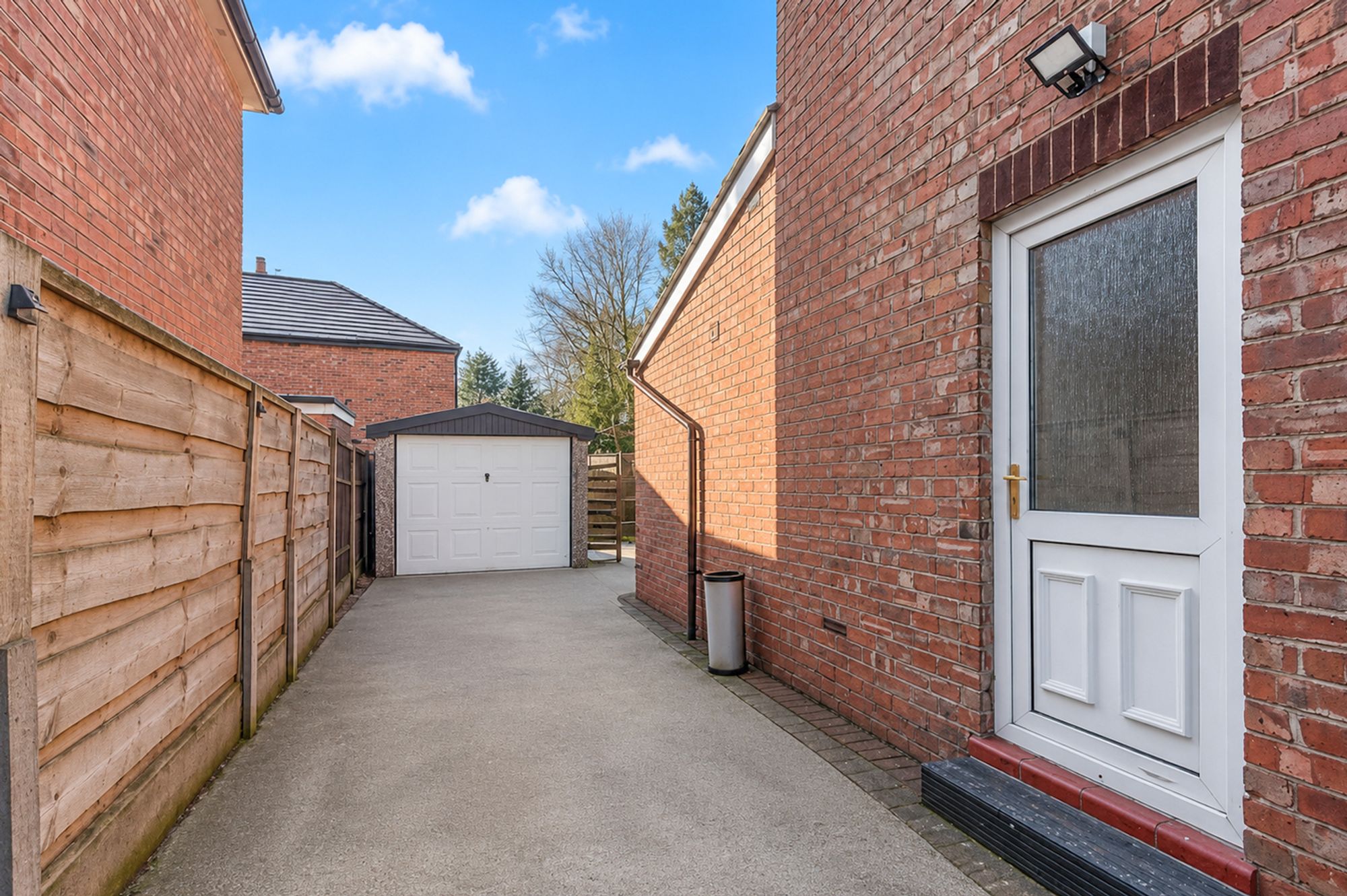 Dam Lane, Warrington