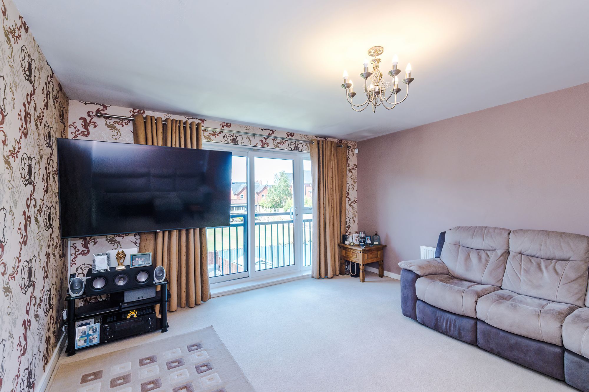 Holywell Drive, Warrington