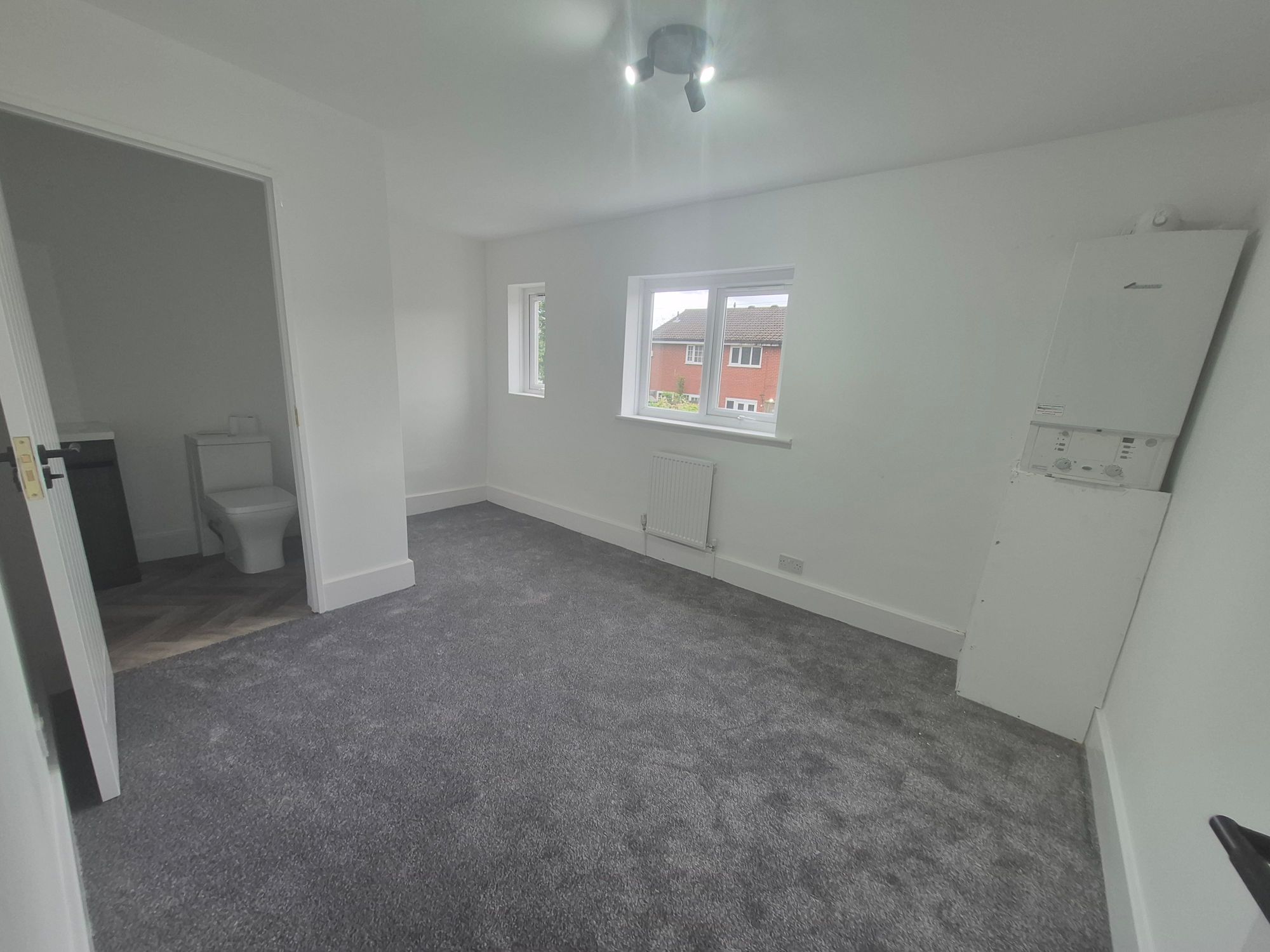 Warrington Road, Leigh, WN7