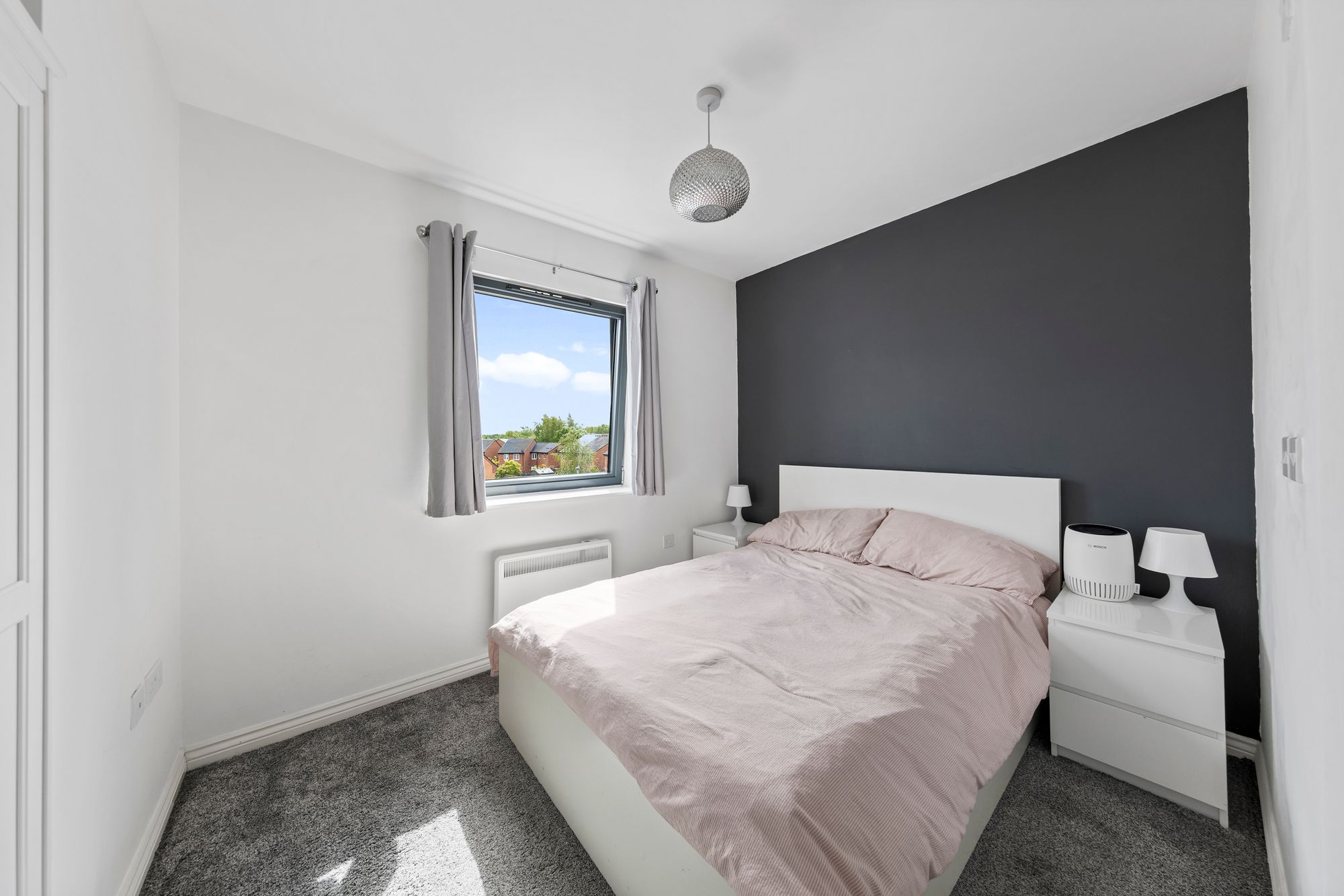 Apartment 12, Leigh