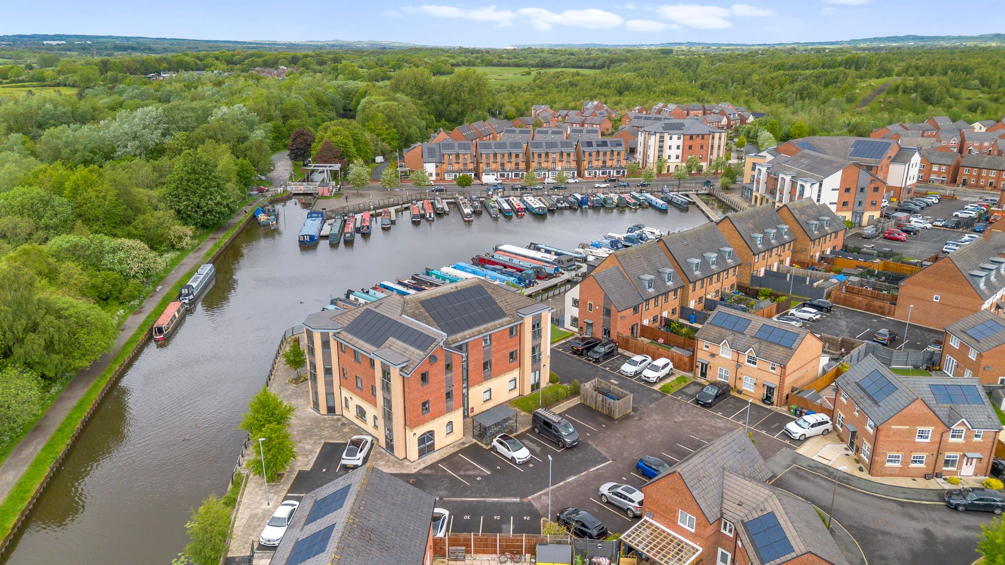 Apartment 12, Leigh