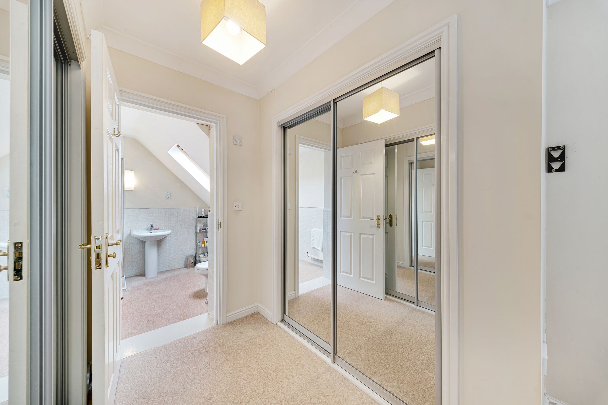 Lindisfarne Court, Widnes