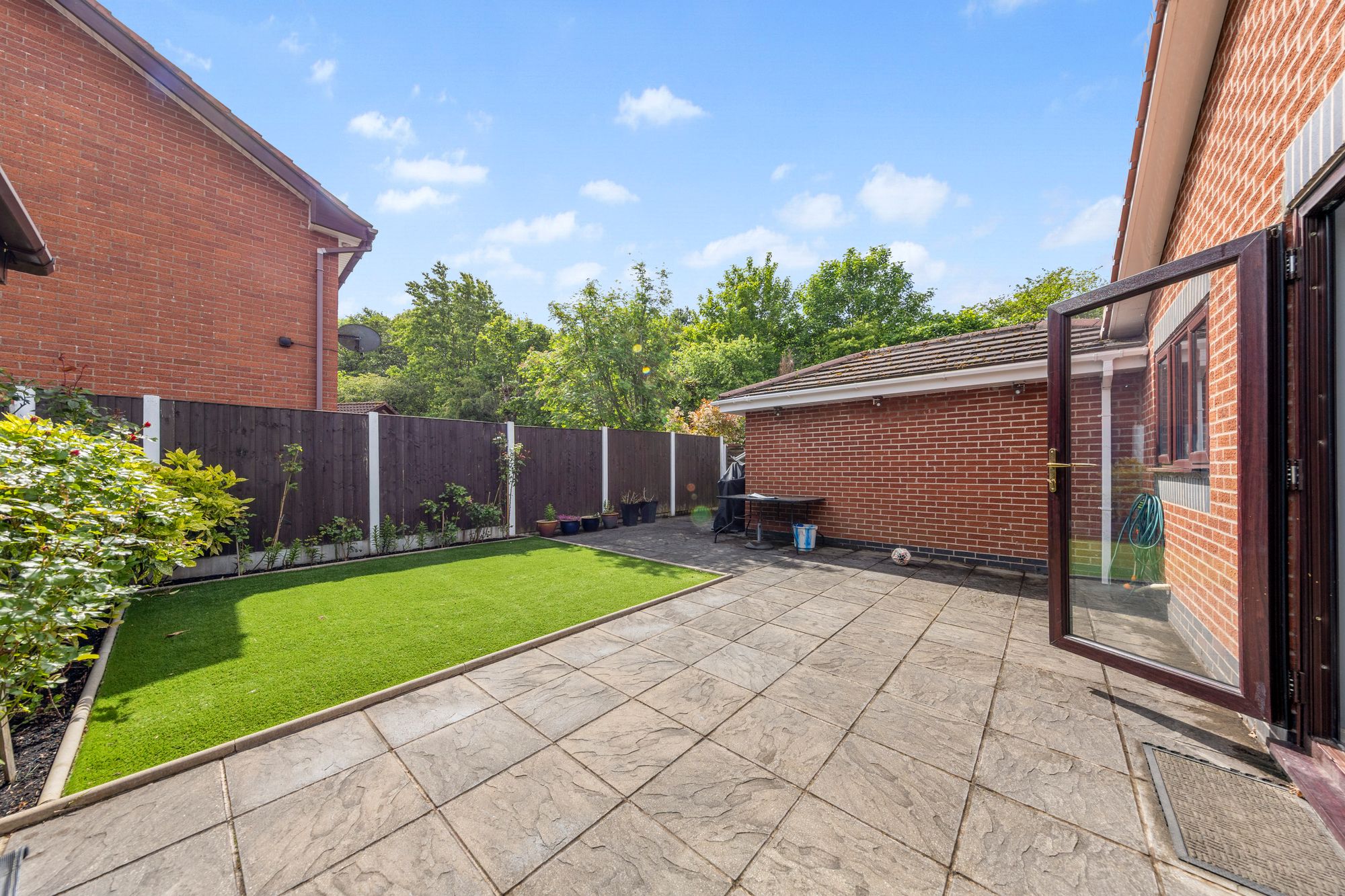 Cabot Close, Old Hall, WA5